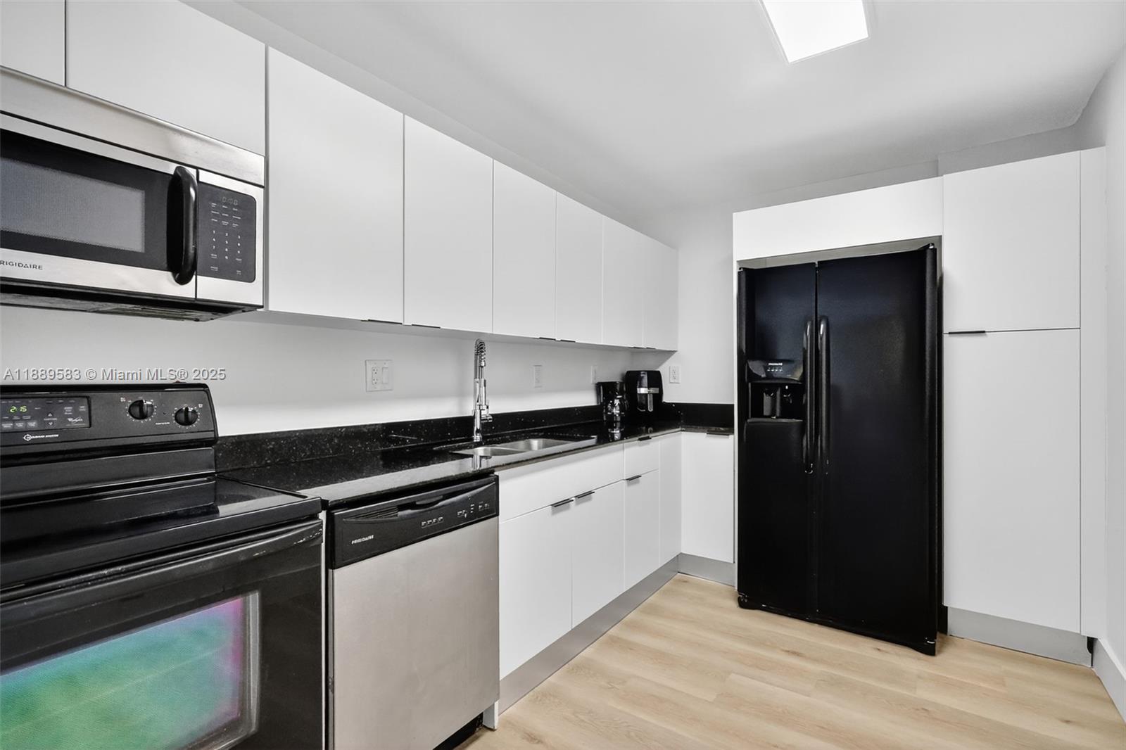 Property photo # 6