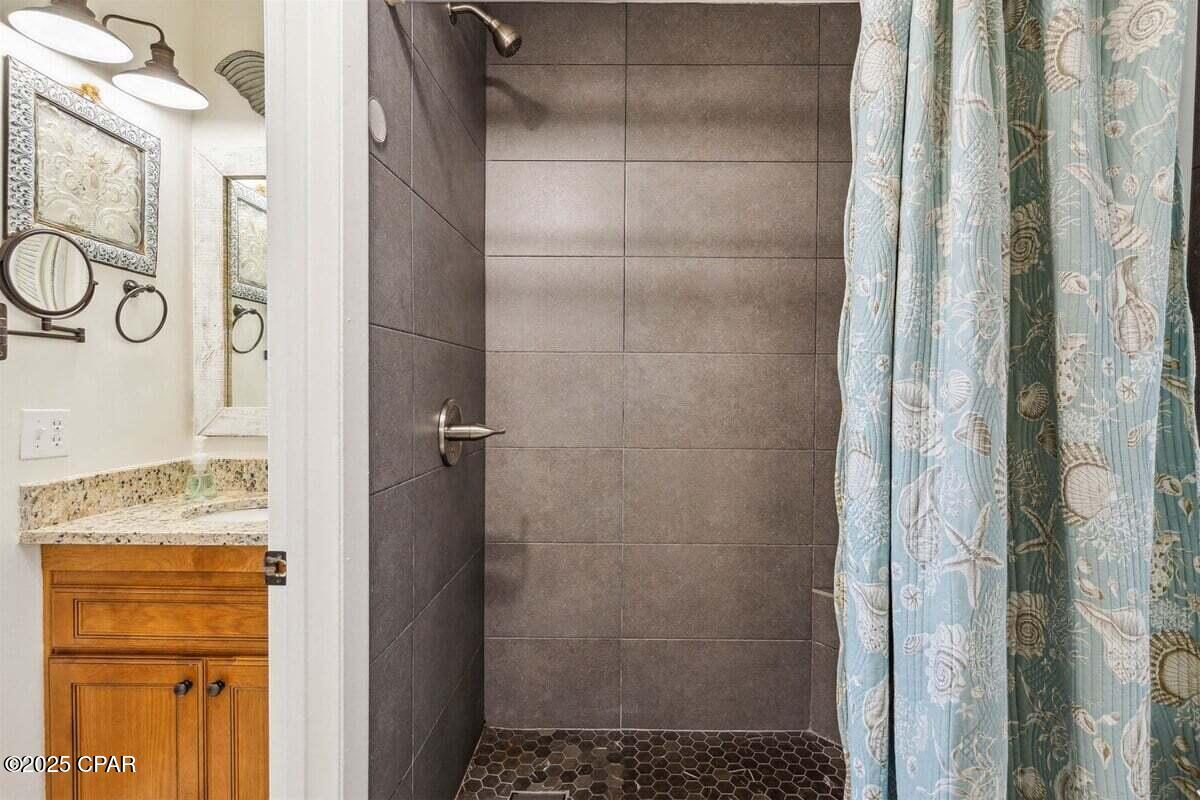 9jvv10vxlchoqddtj9y2_trpiznydorln_vjxlco1gq