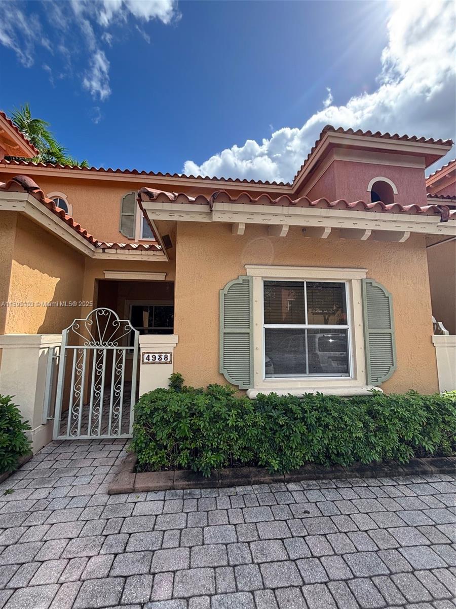 Property photo # 0