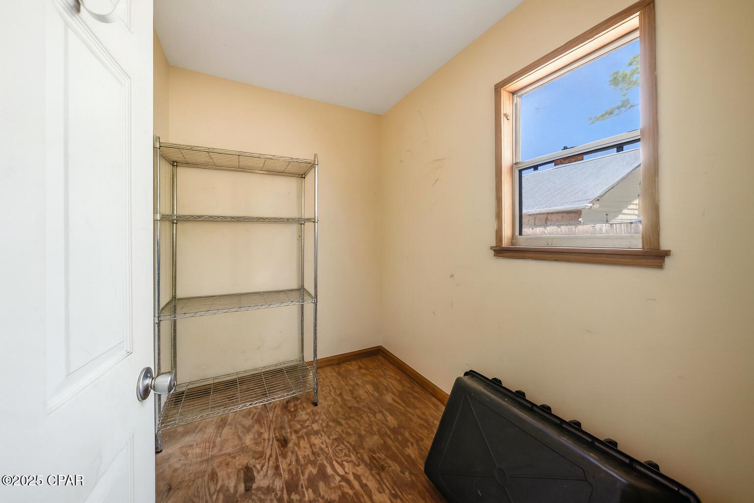 R Cuipivqnolb57j_hm1gh9idwivhulrjyjn4quhpqu