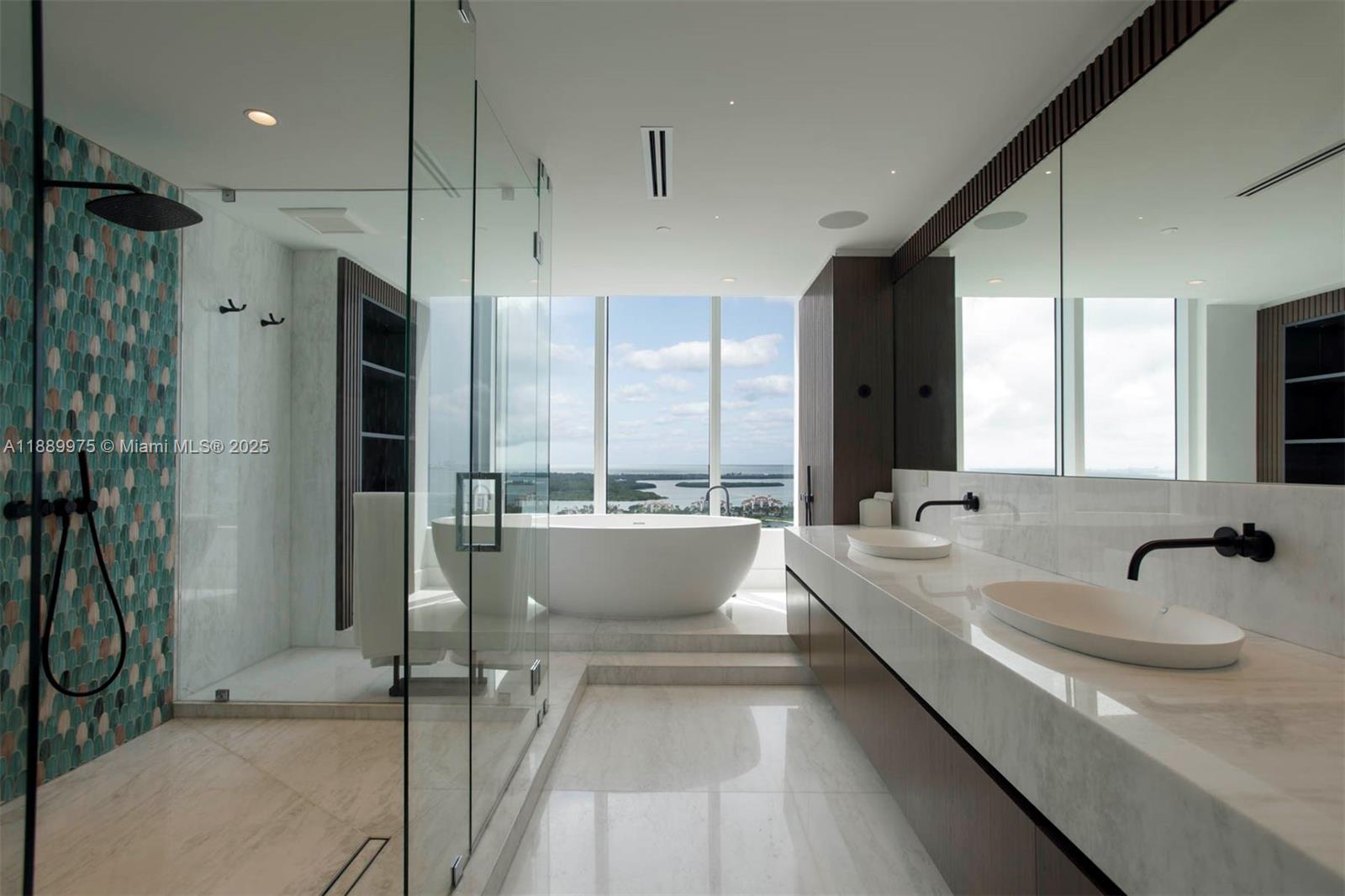 Property photo # 6