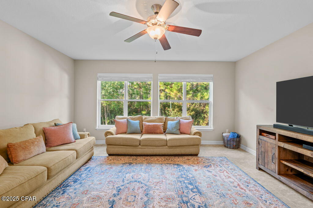 5zh5yqy Sced1_crnlqtc0wk Ee0xwkcacua8hxcvaw