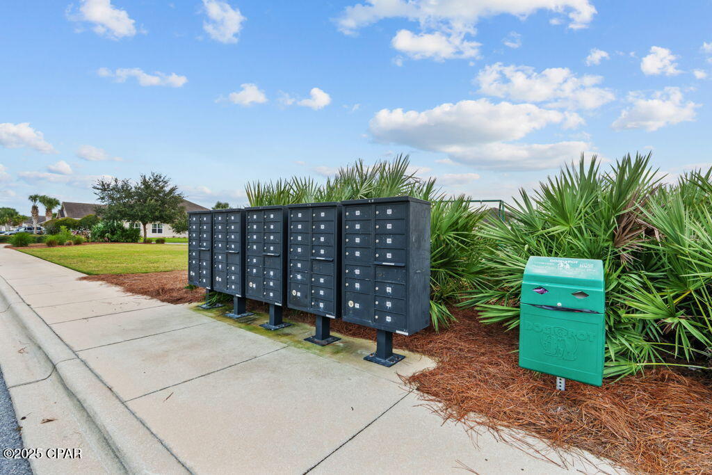 E8ngf36f Meqxxlivjjw1itb8wvaio5g9_it3derzg0