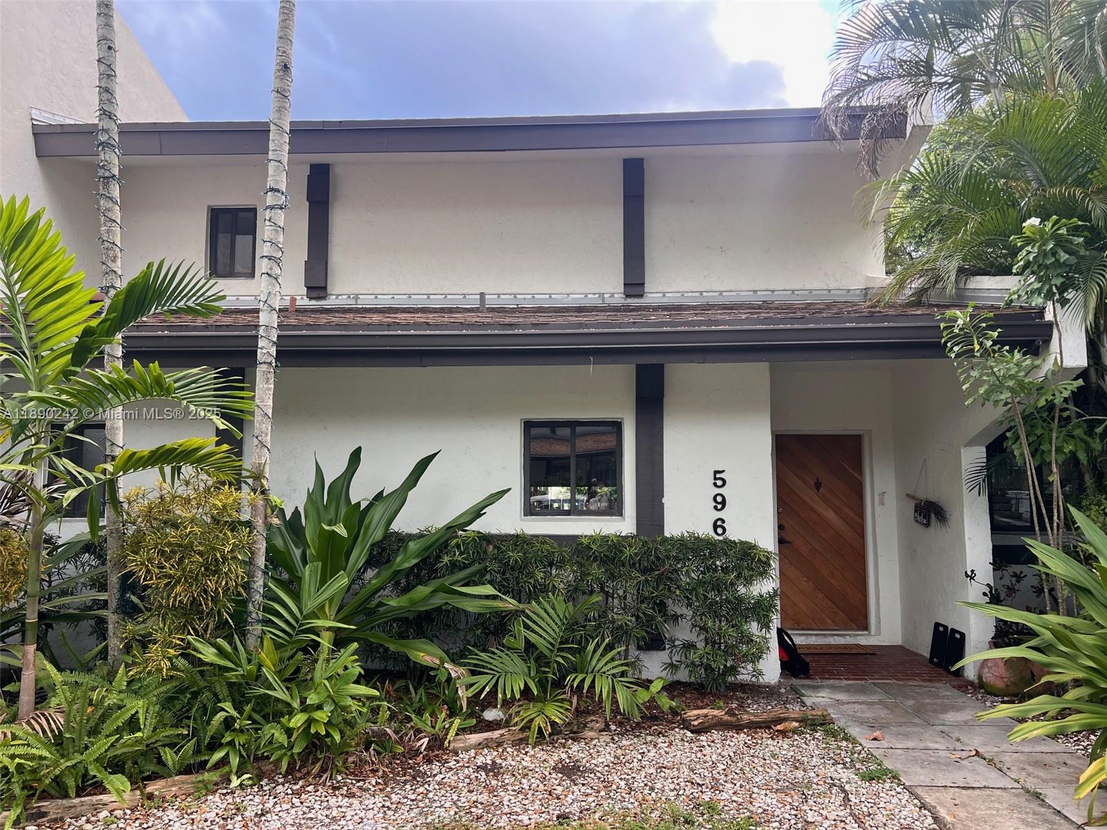 Property photo # 0