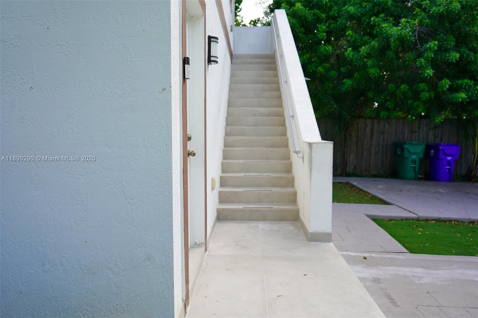 Property photo # 8