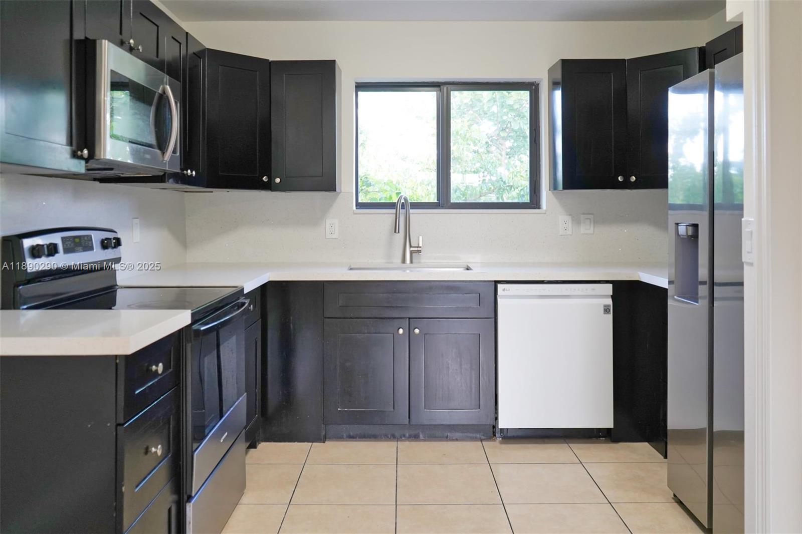 Property photo # 2