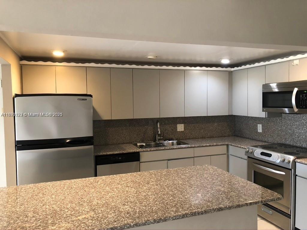 Property photo # 7