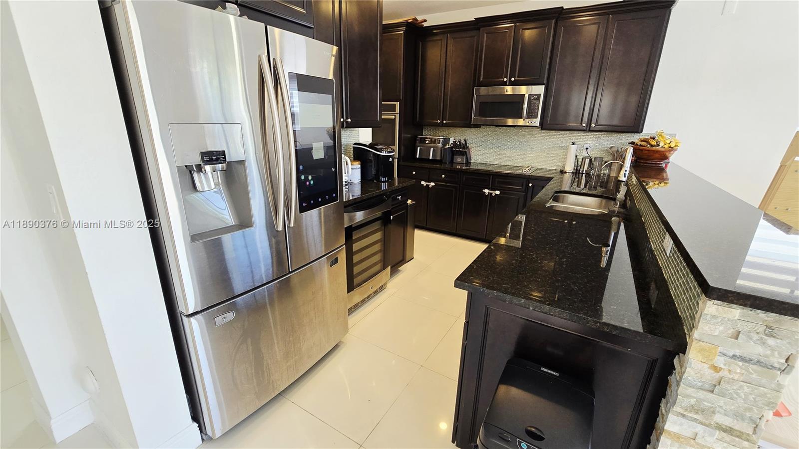 Property photo # 8