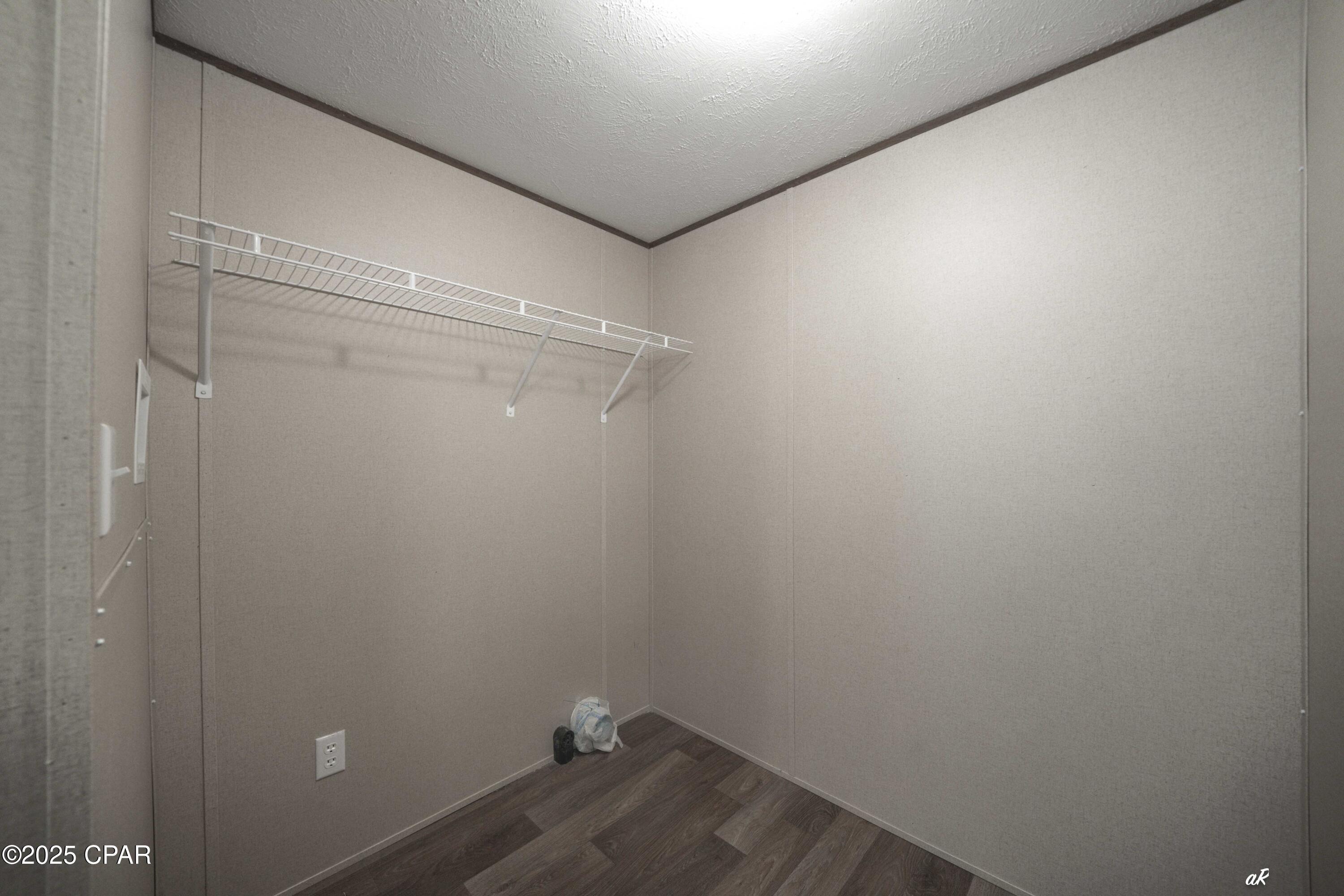 Ubf6ux_jy5c29vta5ukql9jb4ppol_n3e1gwulk80e4