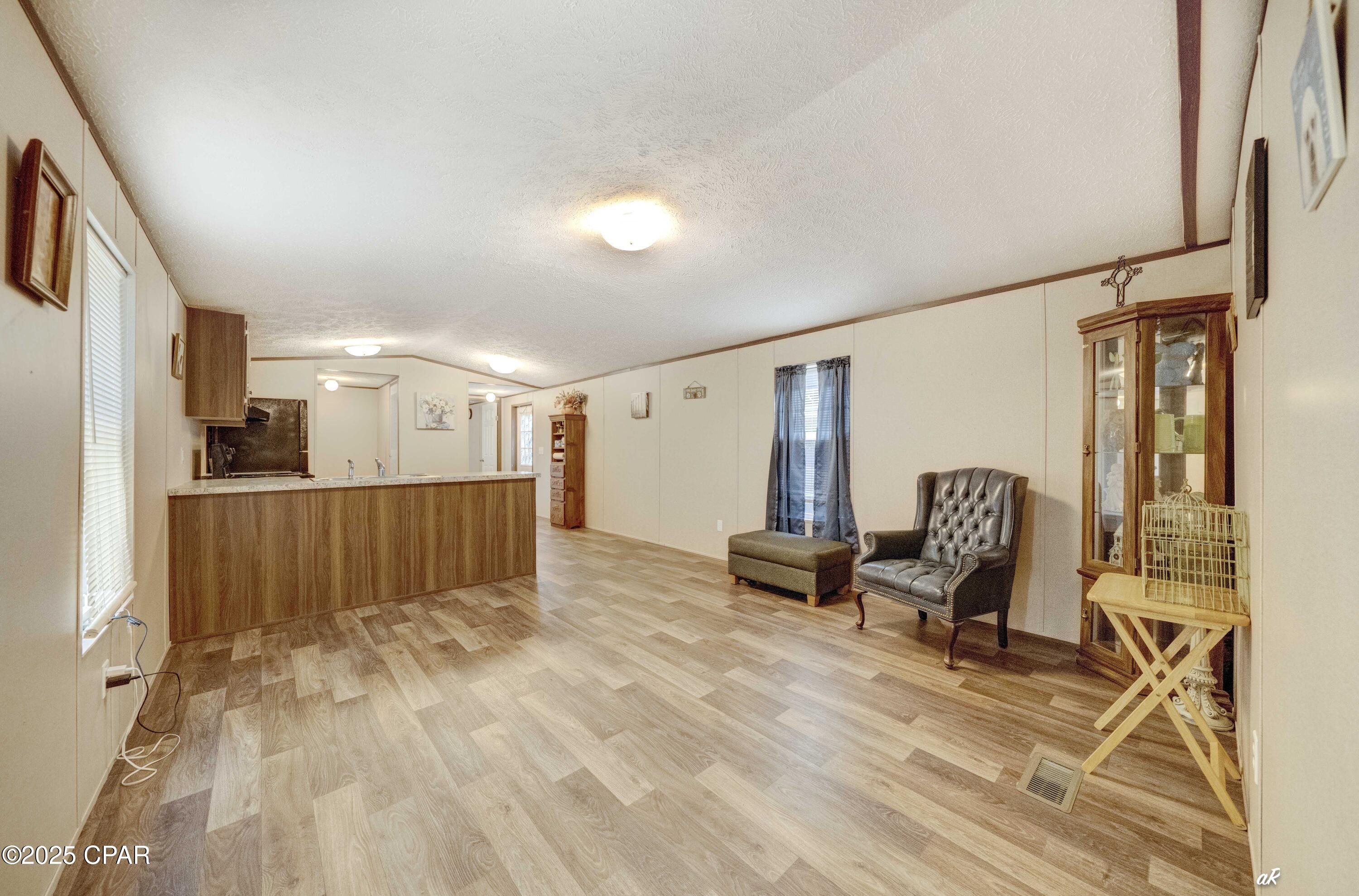 Image 2 For 12539 Silver Lake Road