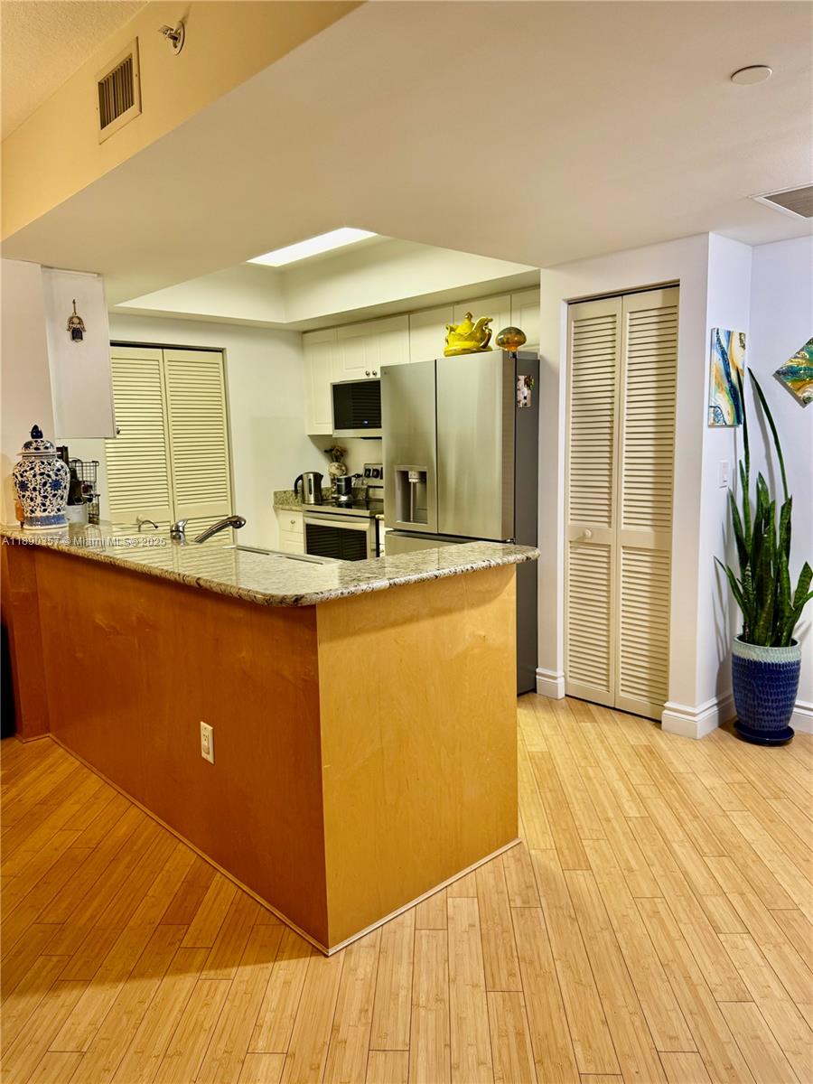 Property photo # 4