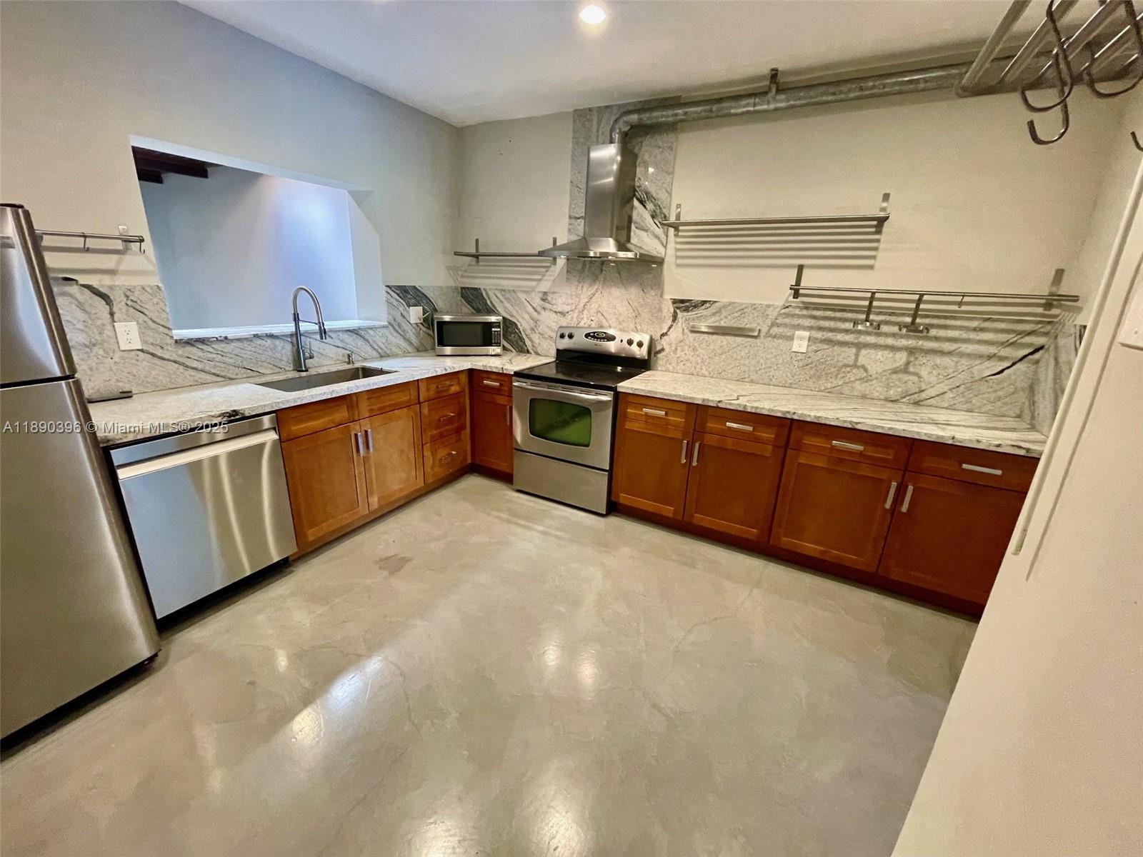 Property photo # 2