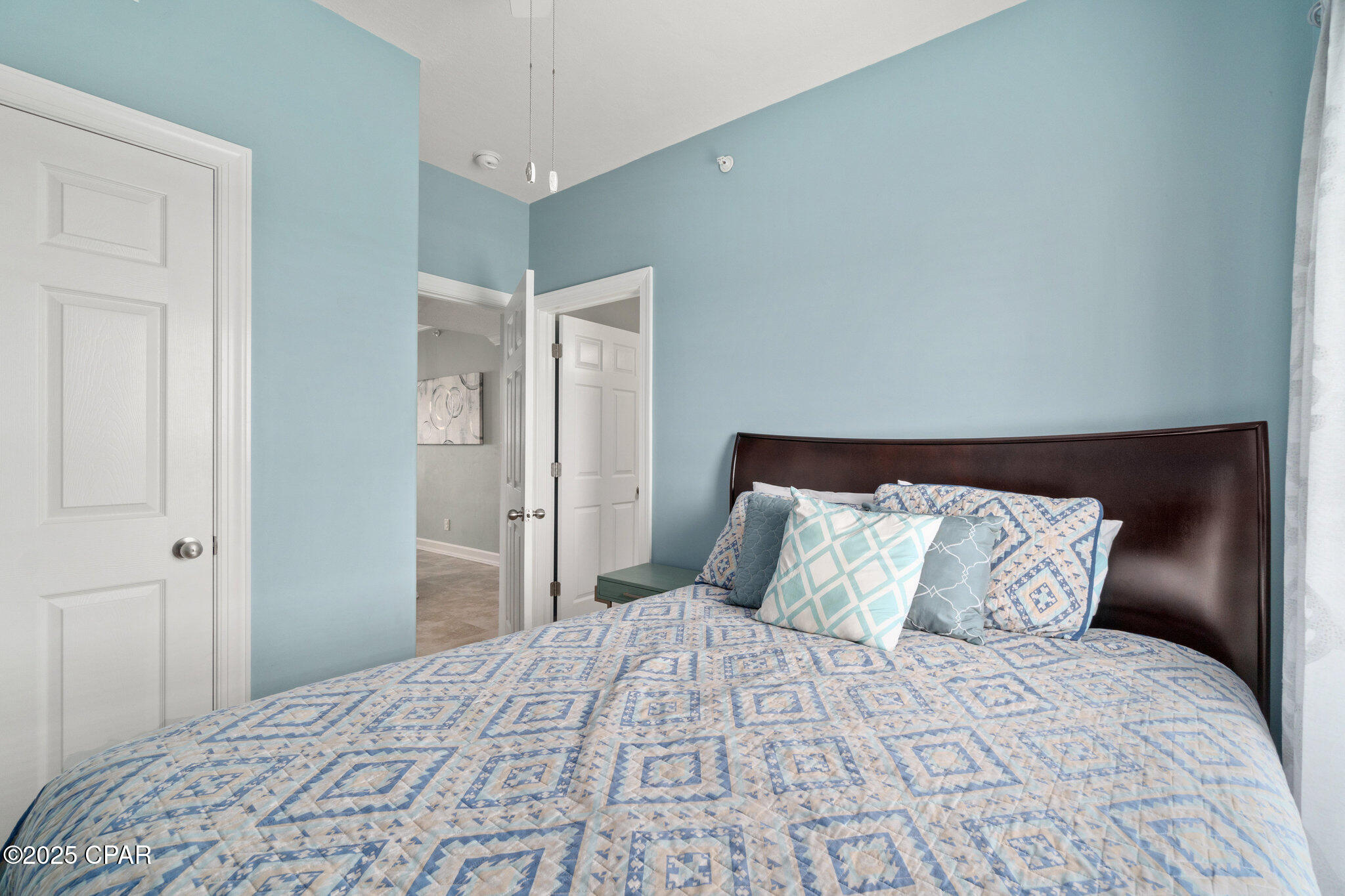 Svlz4u6nqt_aqnynjquxzissjhmva9elu4urmfeelxq