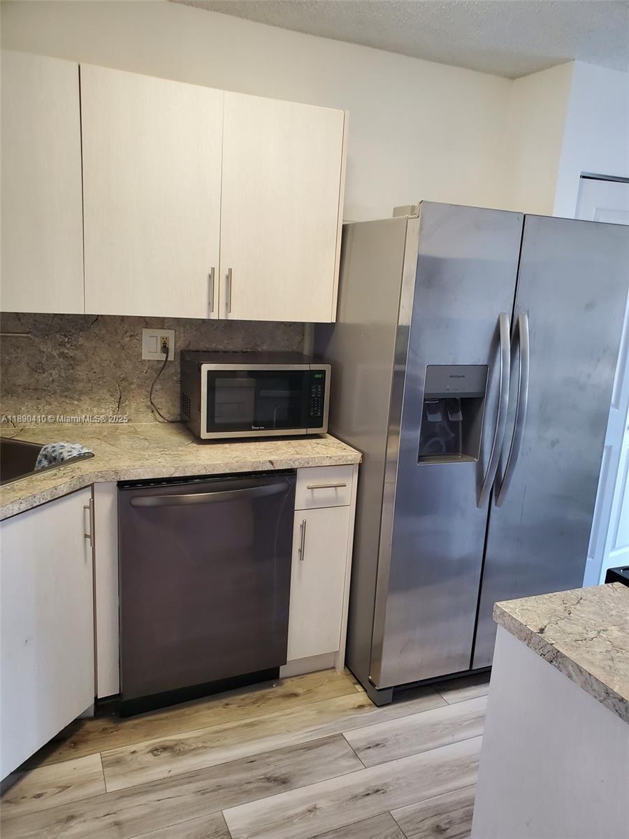 Property photo # 6