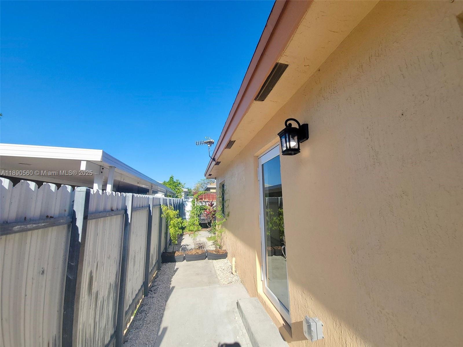 Property photo # 4