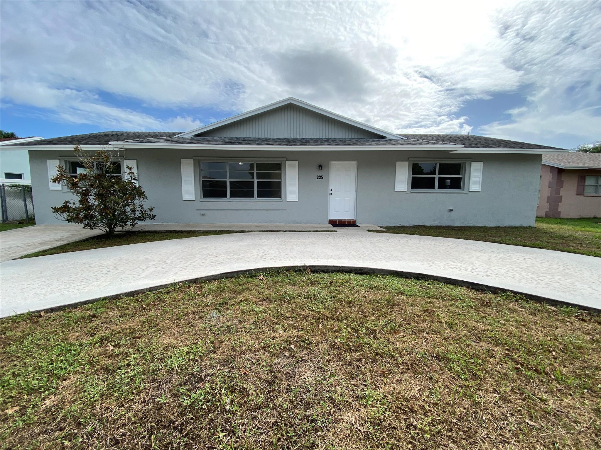 225 Wrena Drive, West Palm Beach, Florida 33409