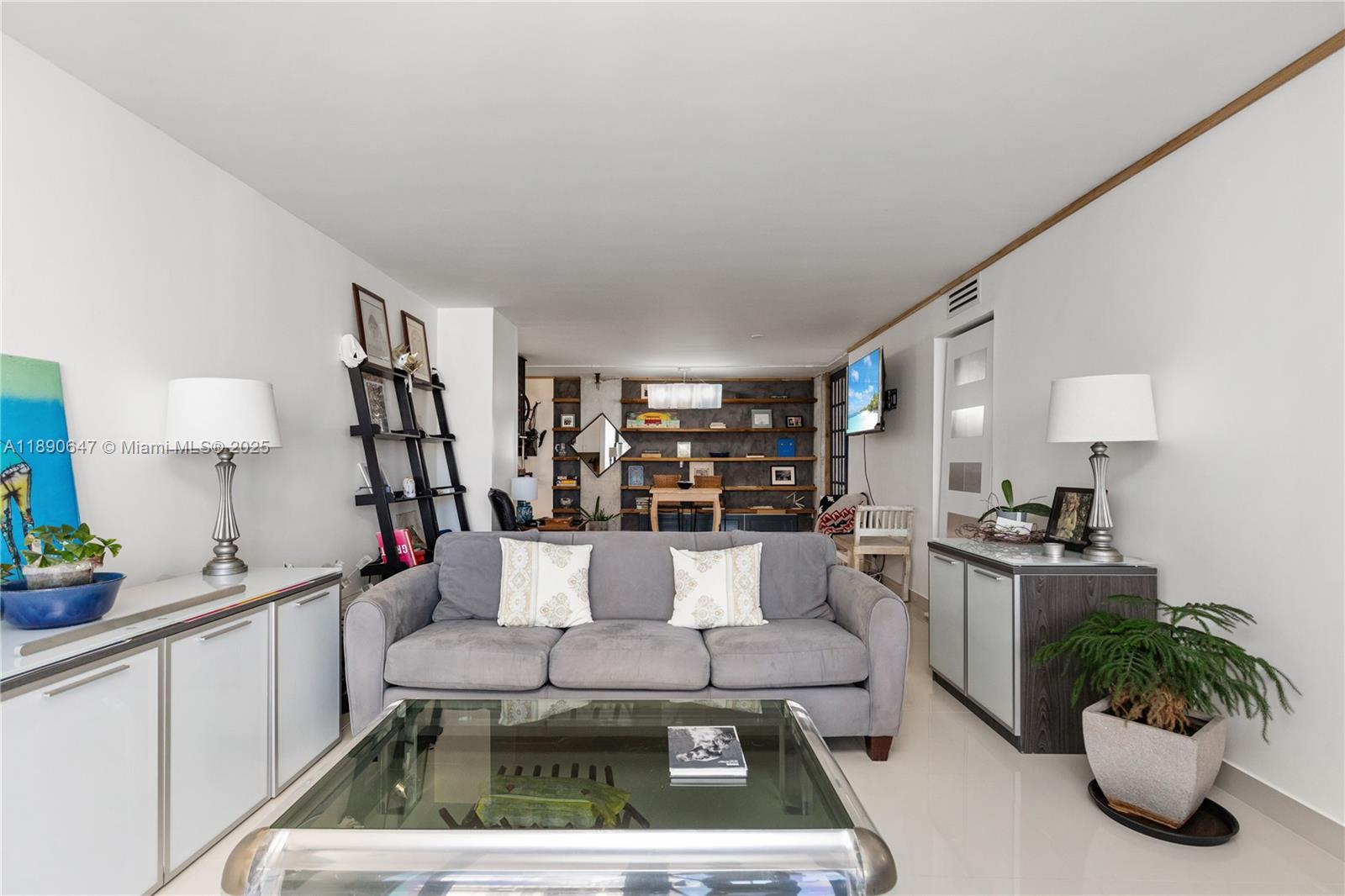 Property photo # 9