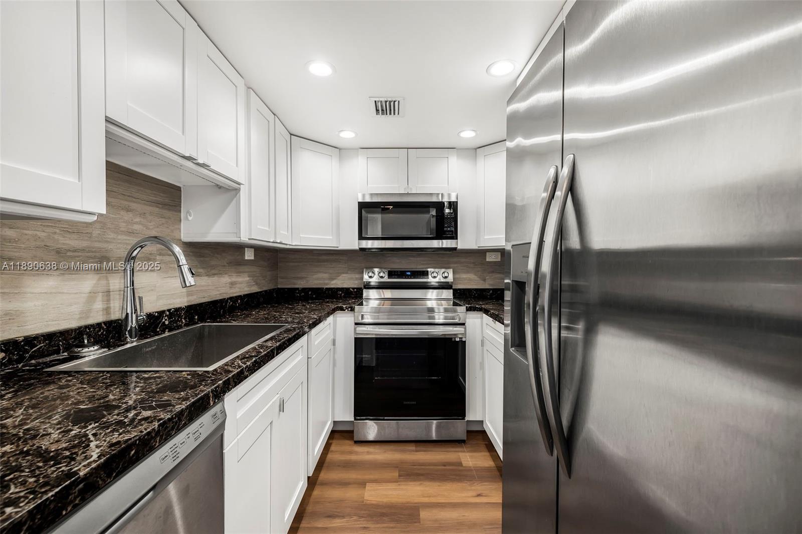 Property photo # 6