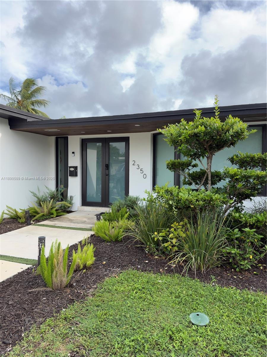 2350 194th St, Miami, Florida 33180