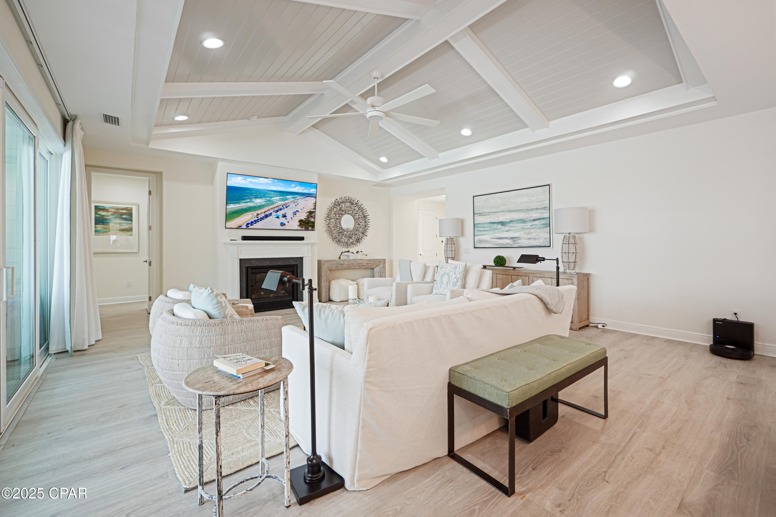 C Xztqjjqmyuzthndwp8brjyb99tgiaoq13znijrzya