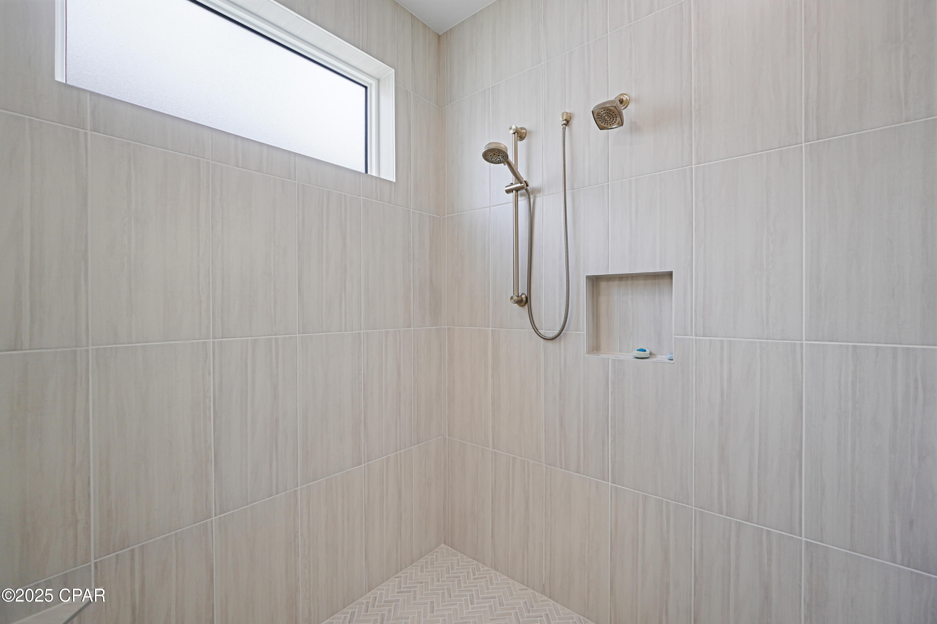 Nvfhgzmvyrkp9yrafdmudgedqsnk3ku5zc_51ckqbk8