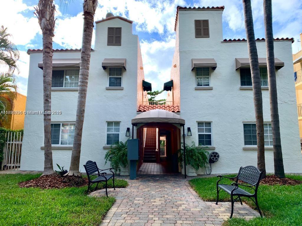 Beautiful 1 Bedroom 1 Bath Apartment for rent in the heart of Coral Gables. Building has been freshly painted and new awnings installed. Manicured lawn. Apartment is completely renovated with Central A/C, updated kitchen and flooring and Washer & Dryer in unit. Building has exterior surveillance cameras for added security, plenty of street parking and walking distance to excellent restaurants, shopping and public transit. Move in requires $6,000 (First Month, Last Month & Security) and a $50 background check per person.