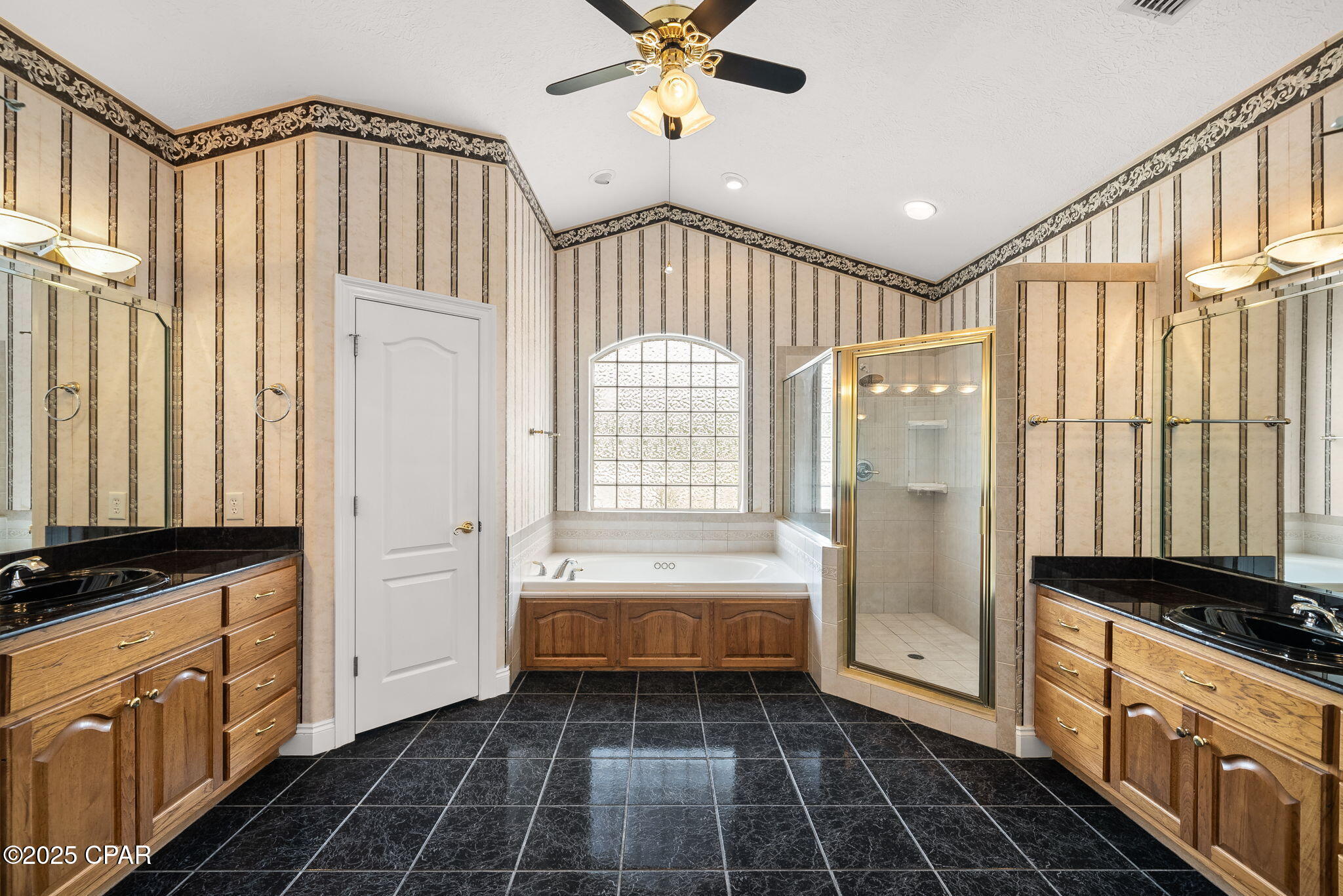 Listing photo id 12 for 6201 Highway 2311