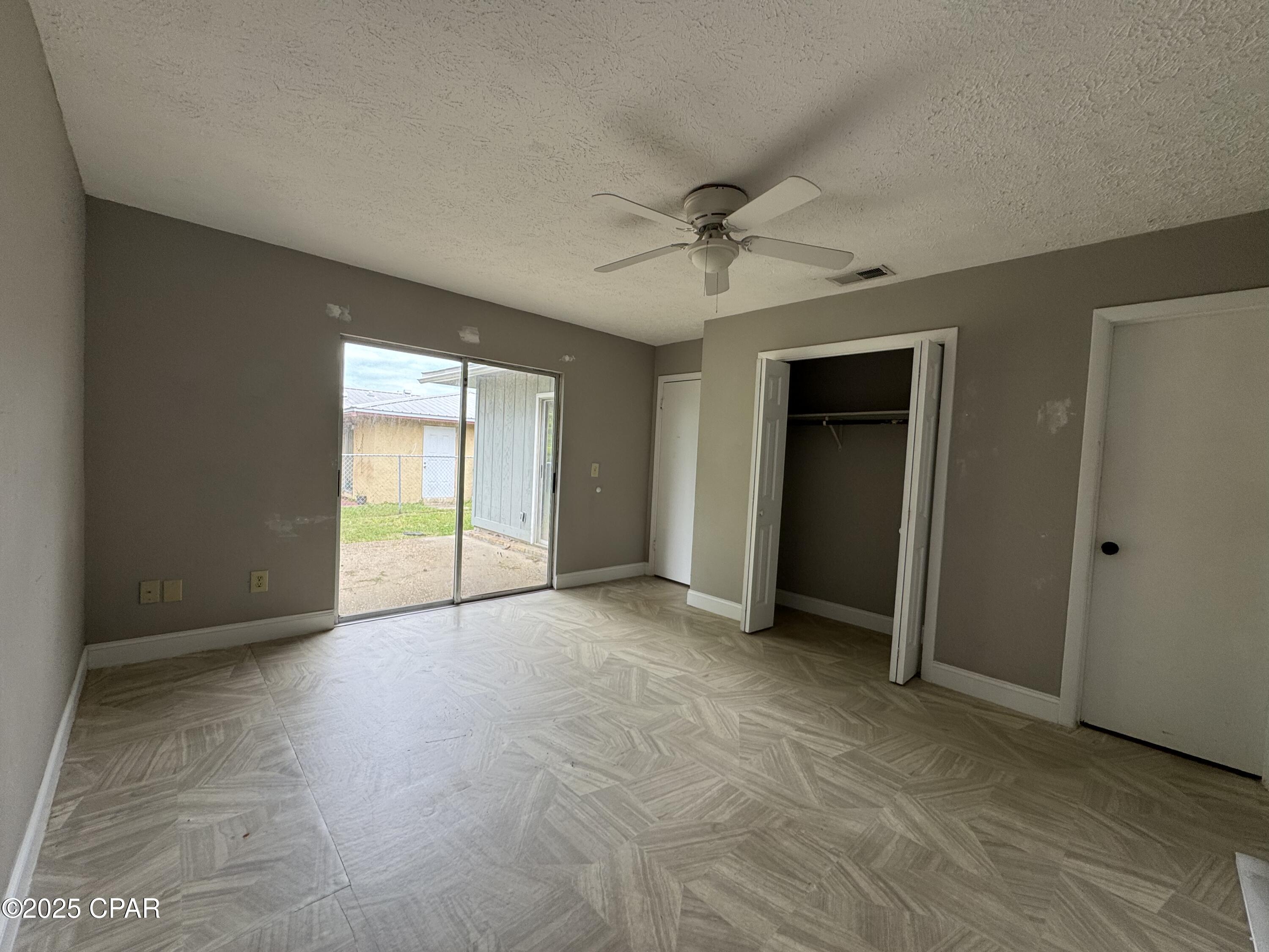 Izkgwdaj600ue6g93v0sklvzonhwyubqwfjwsux4e Q