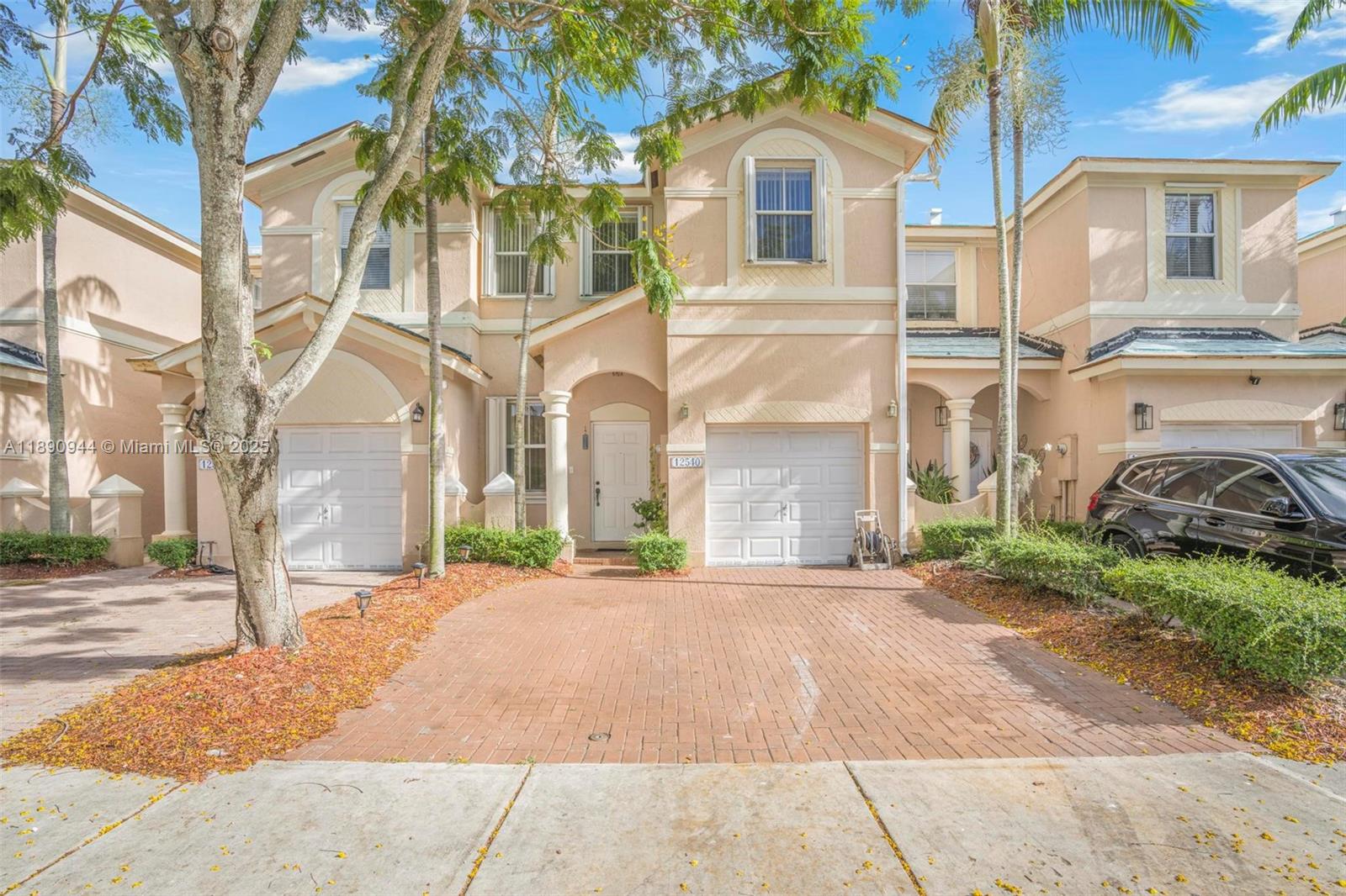 Kendall Breeze South