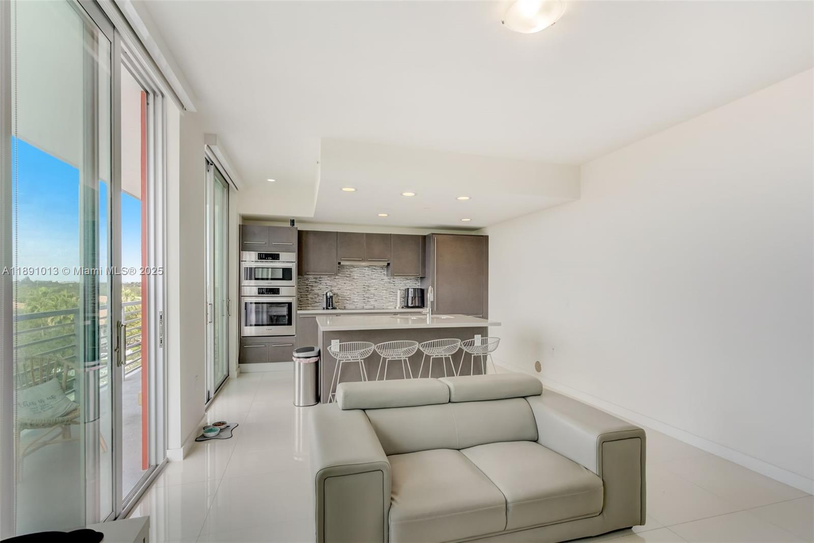 Property photo # 9