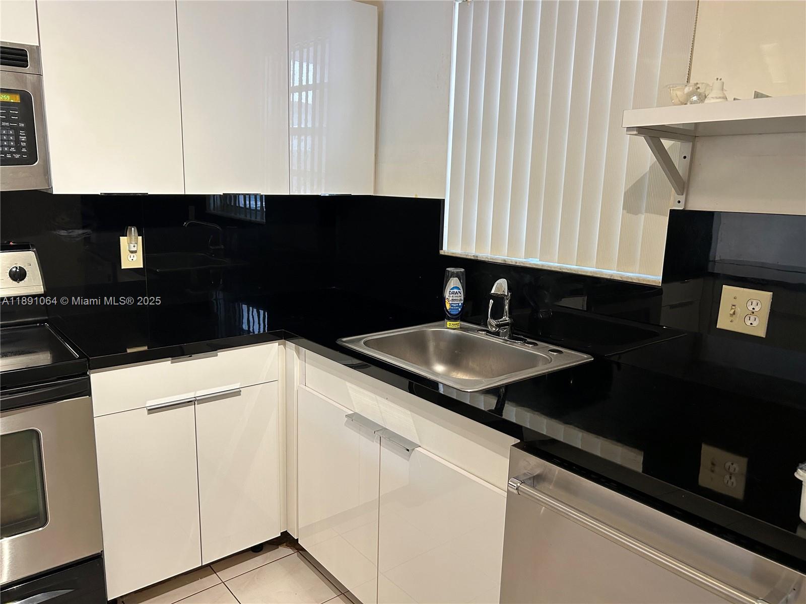 Property photo # 4
