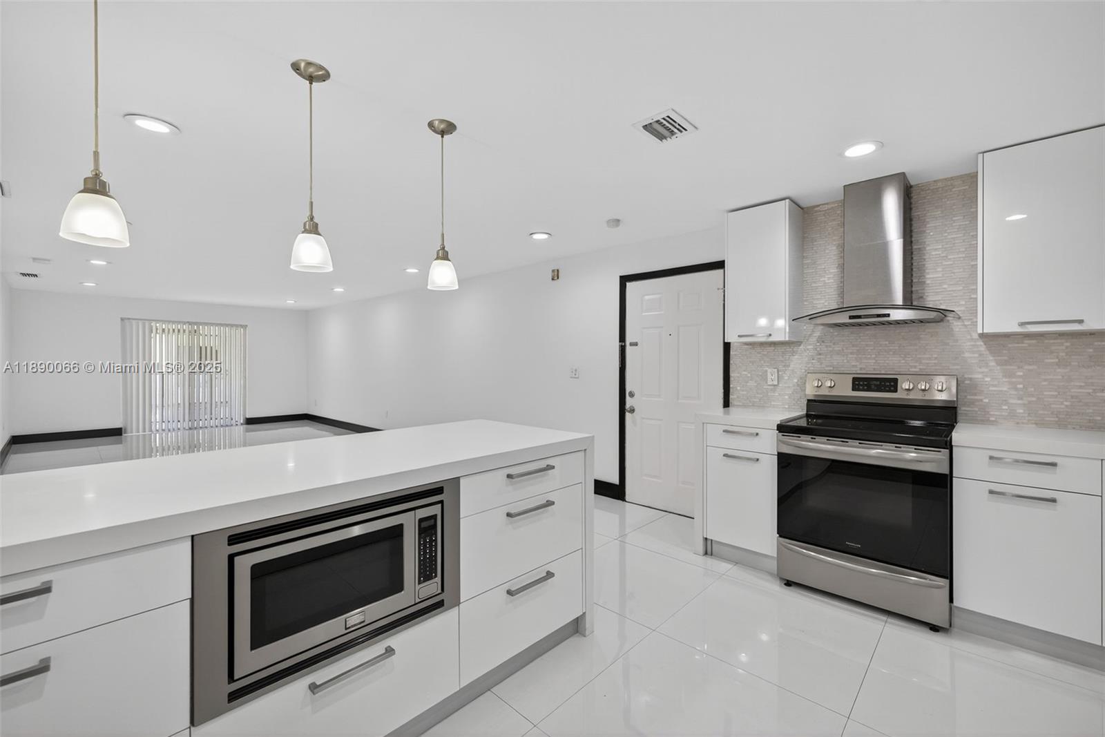 Property photo # 3
