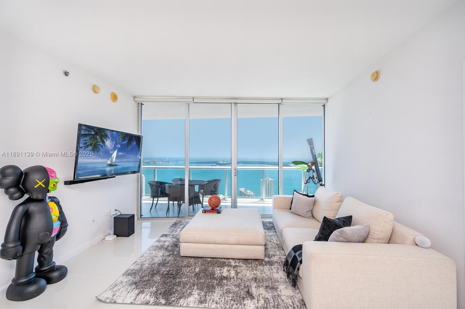 465 Brickell Ave Unit 5305, Miami, Florida 33131