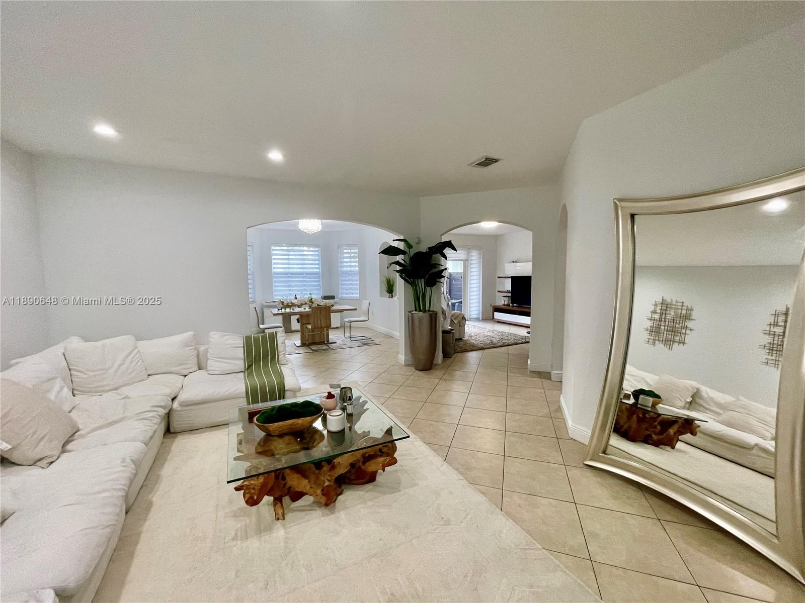 Property photo # 7