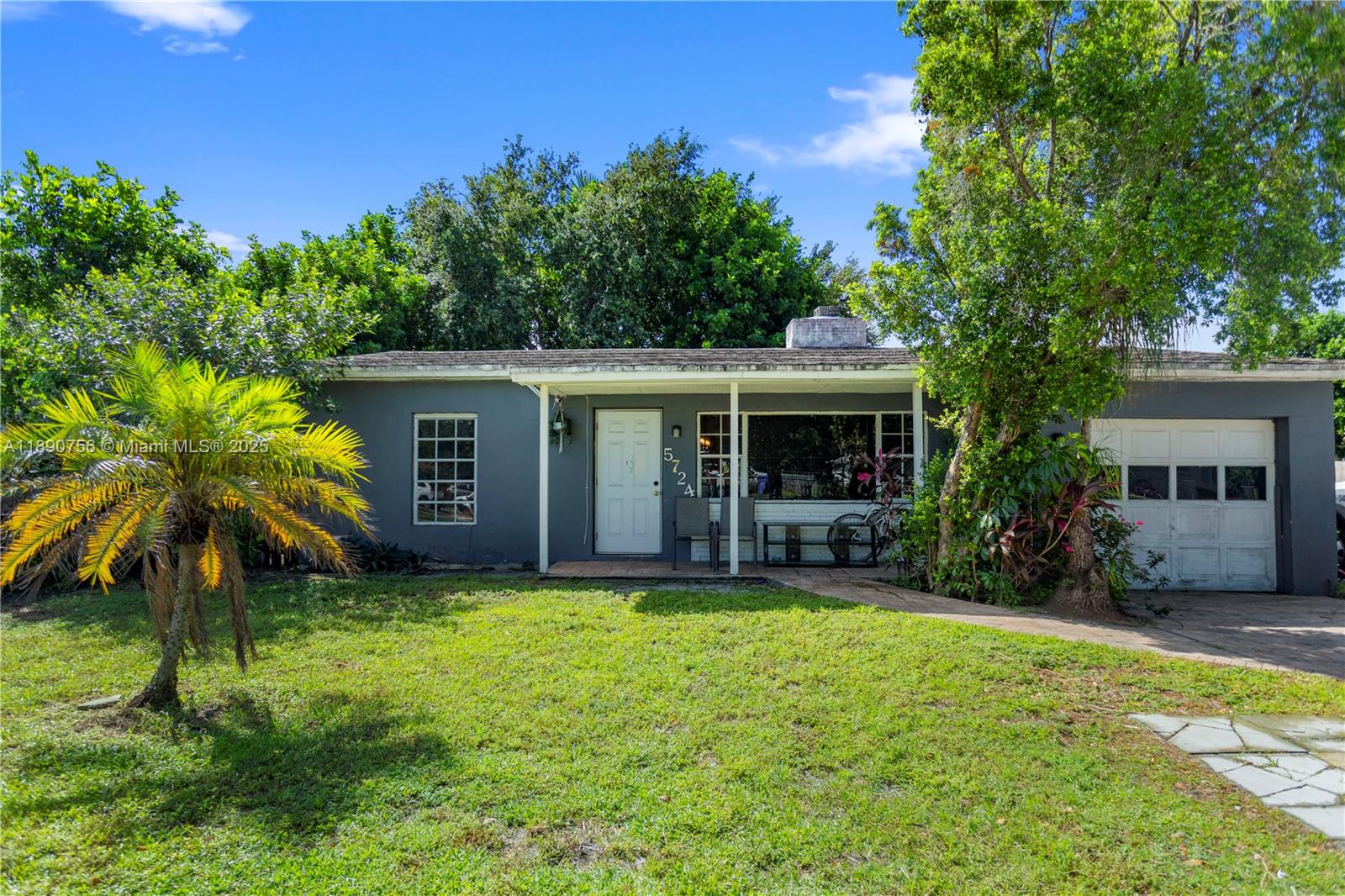 Hollywood Country Estates