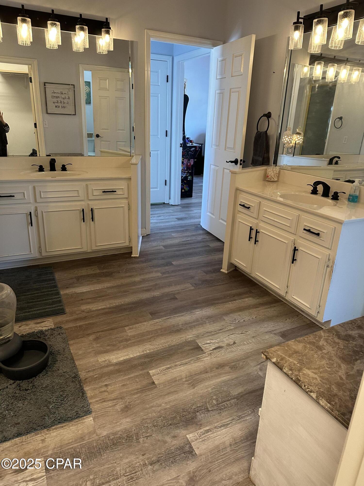 Image 18 For 820 Dolphin Drive