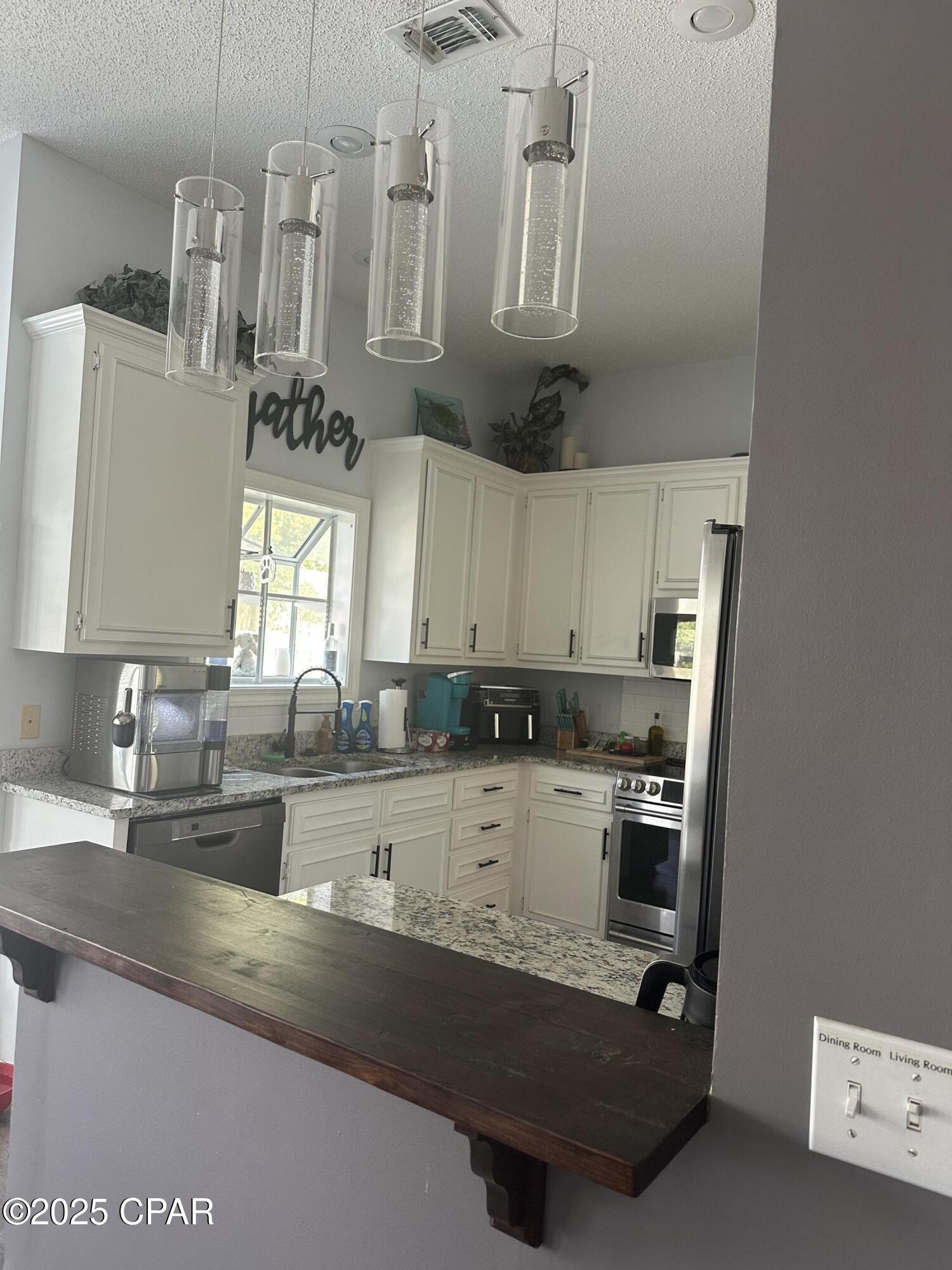 Image 5 For 820 Dolphin Drive