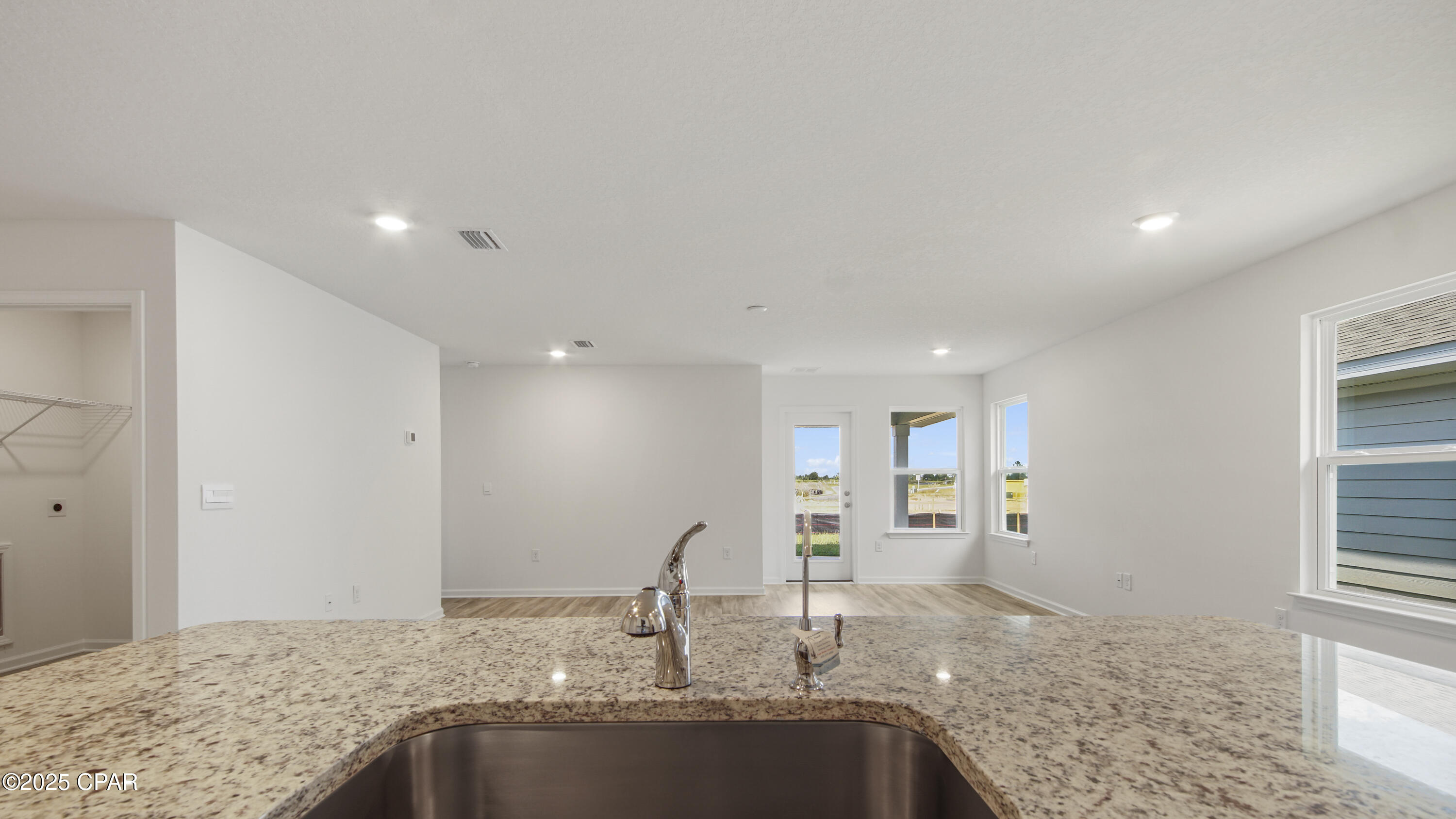 Image 8 For 4036 Linwood Drive
