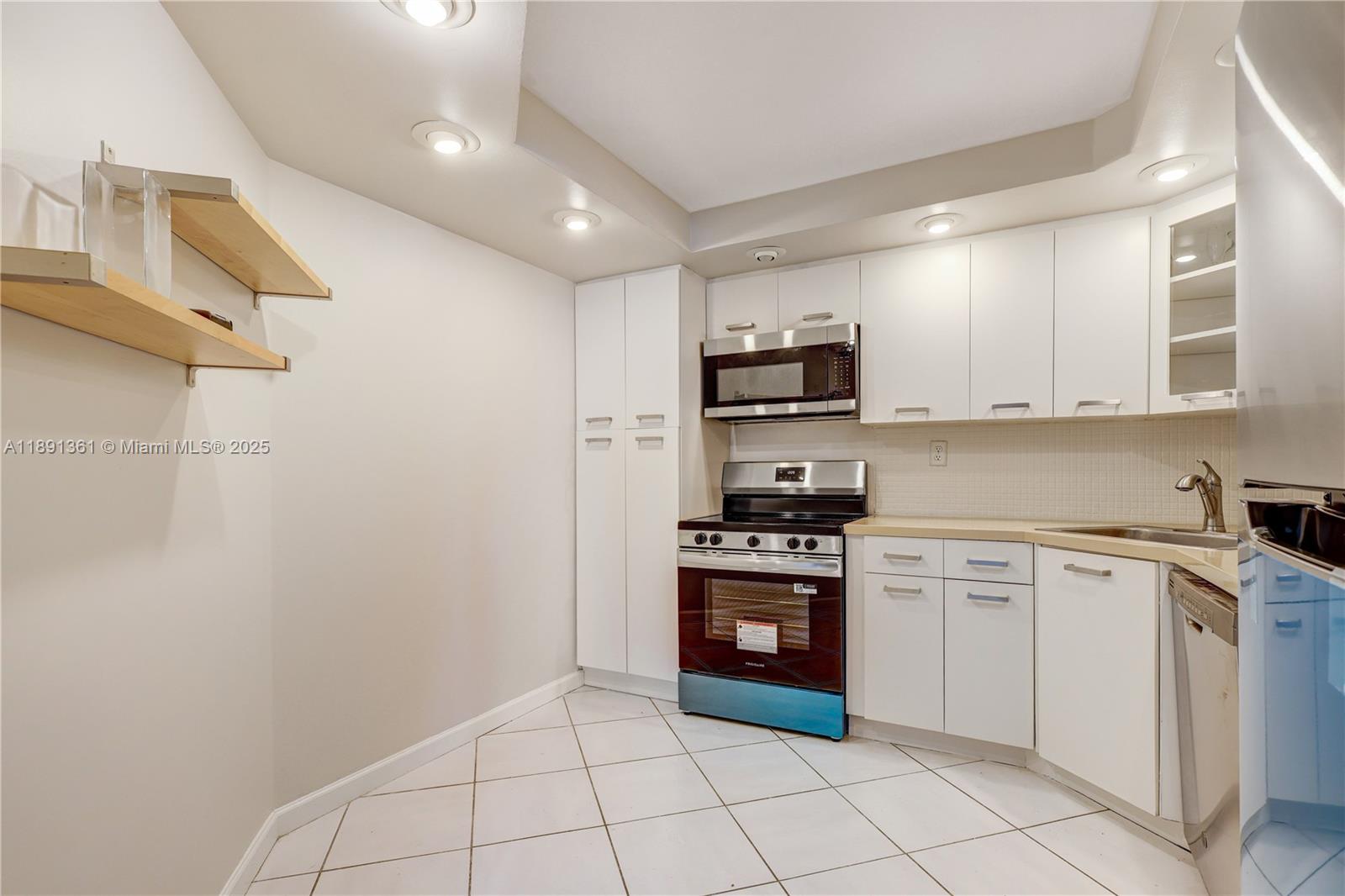 Property photo # 3