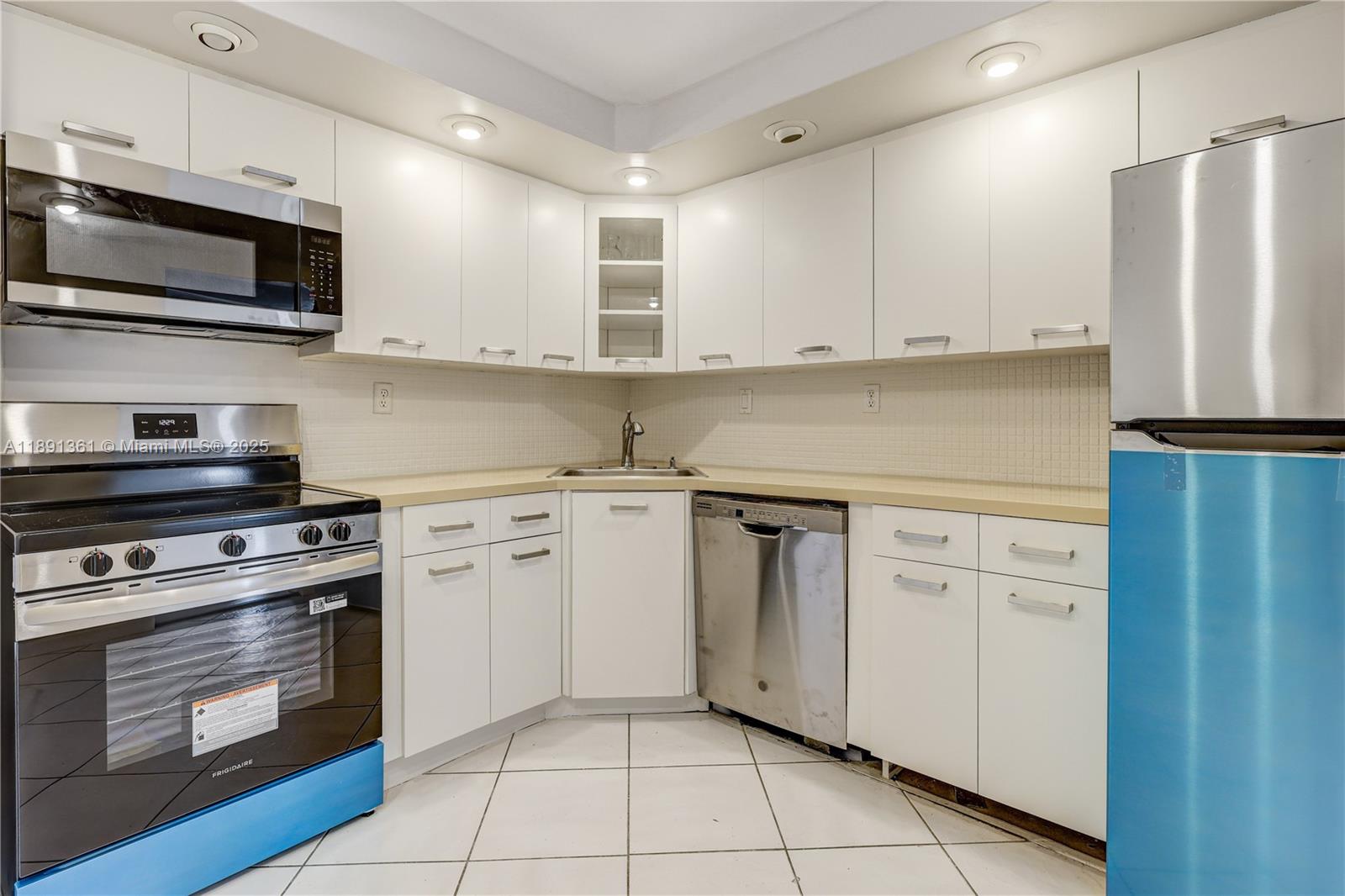 Property photo # 8