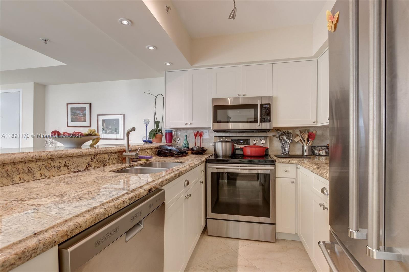 Property photo # 9