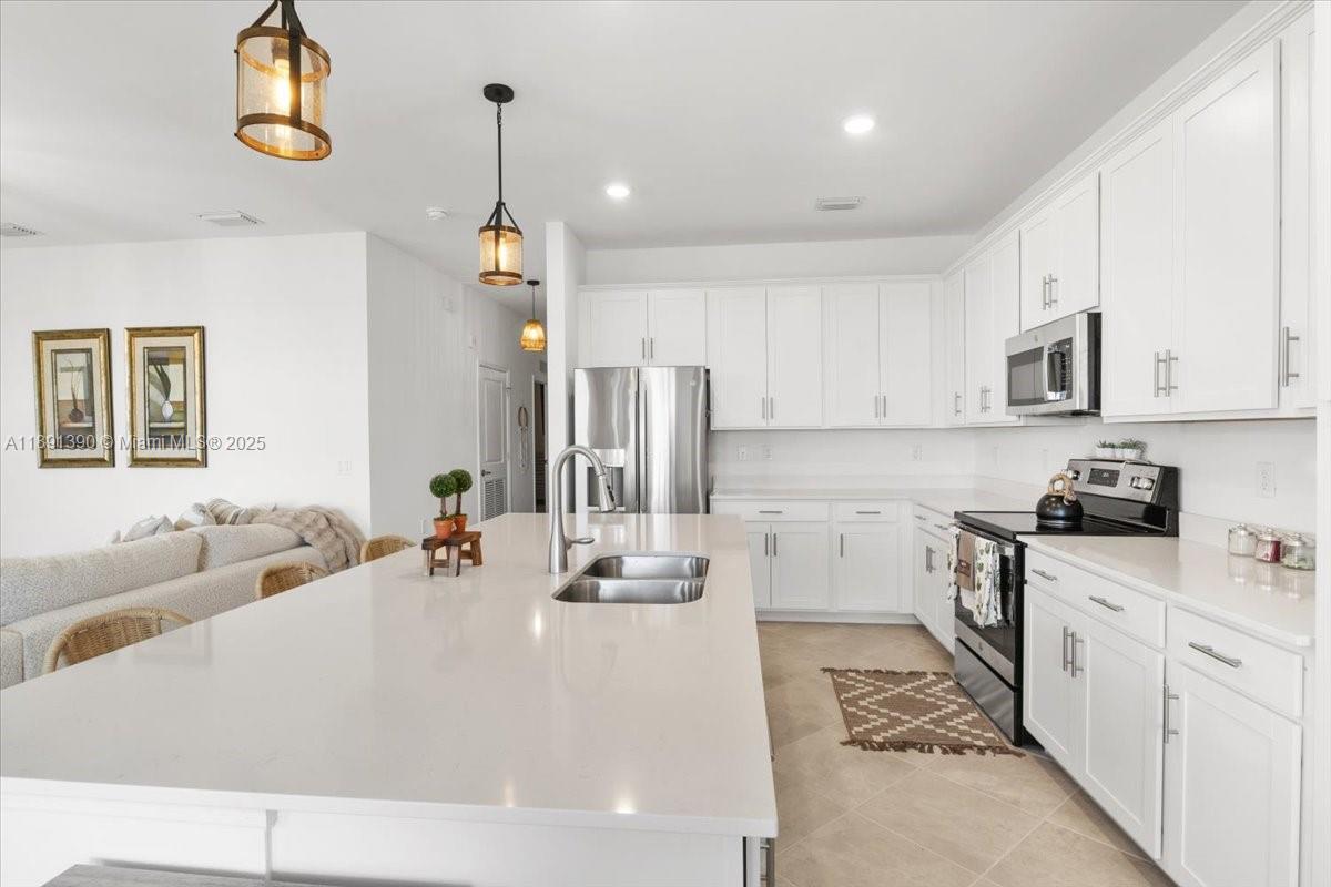 Property photo # 9