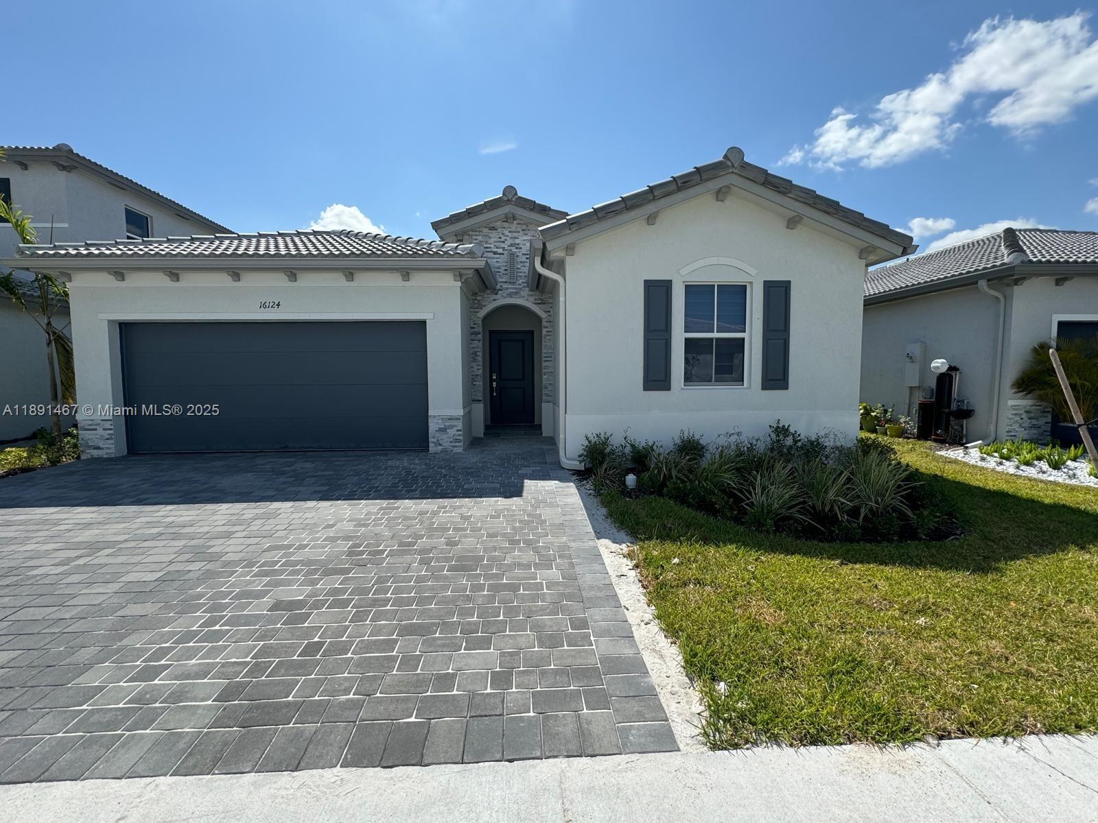 Property photo # 6