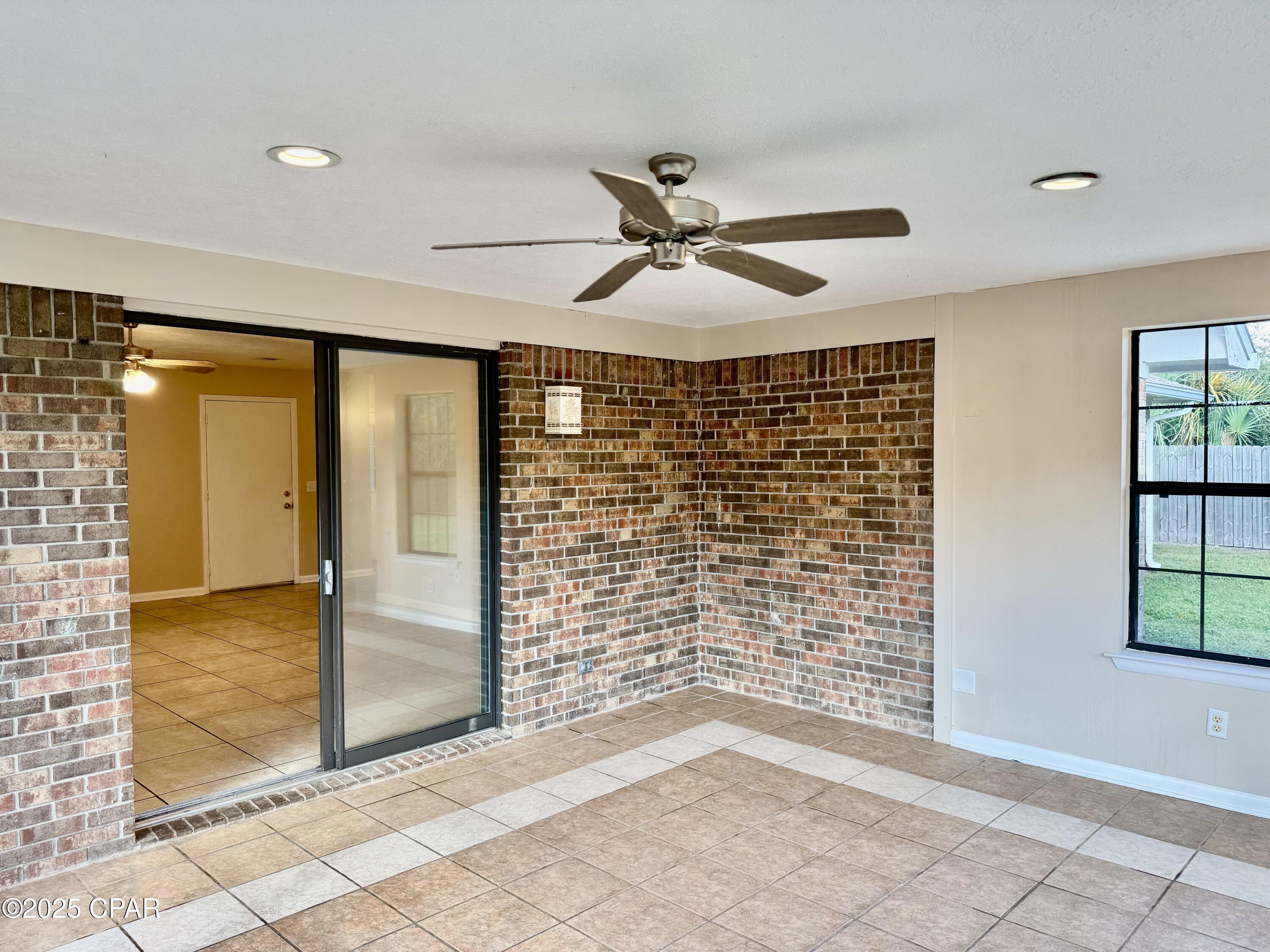 069miewpqvcbrwvrg1c1ceqicvhllpdy9zgp_gf20i4