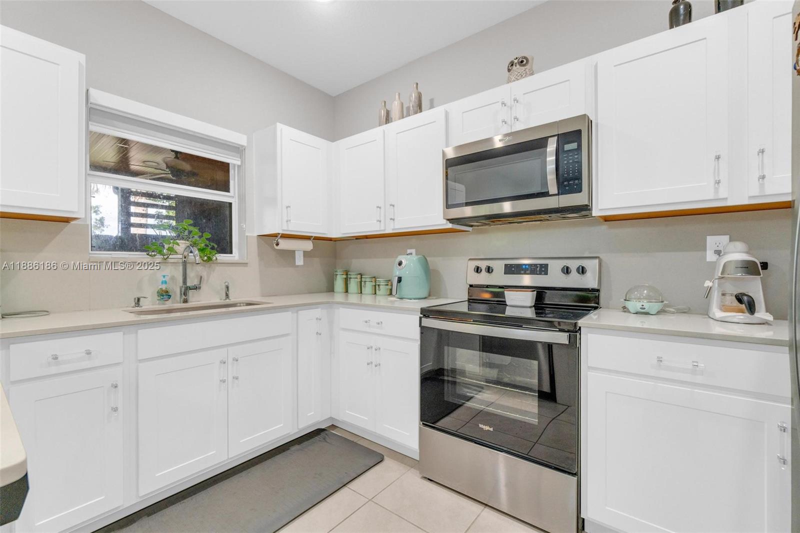Property photo # 9