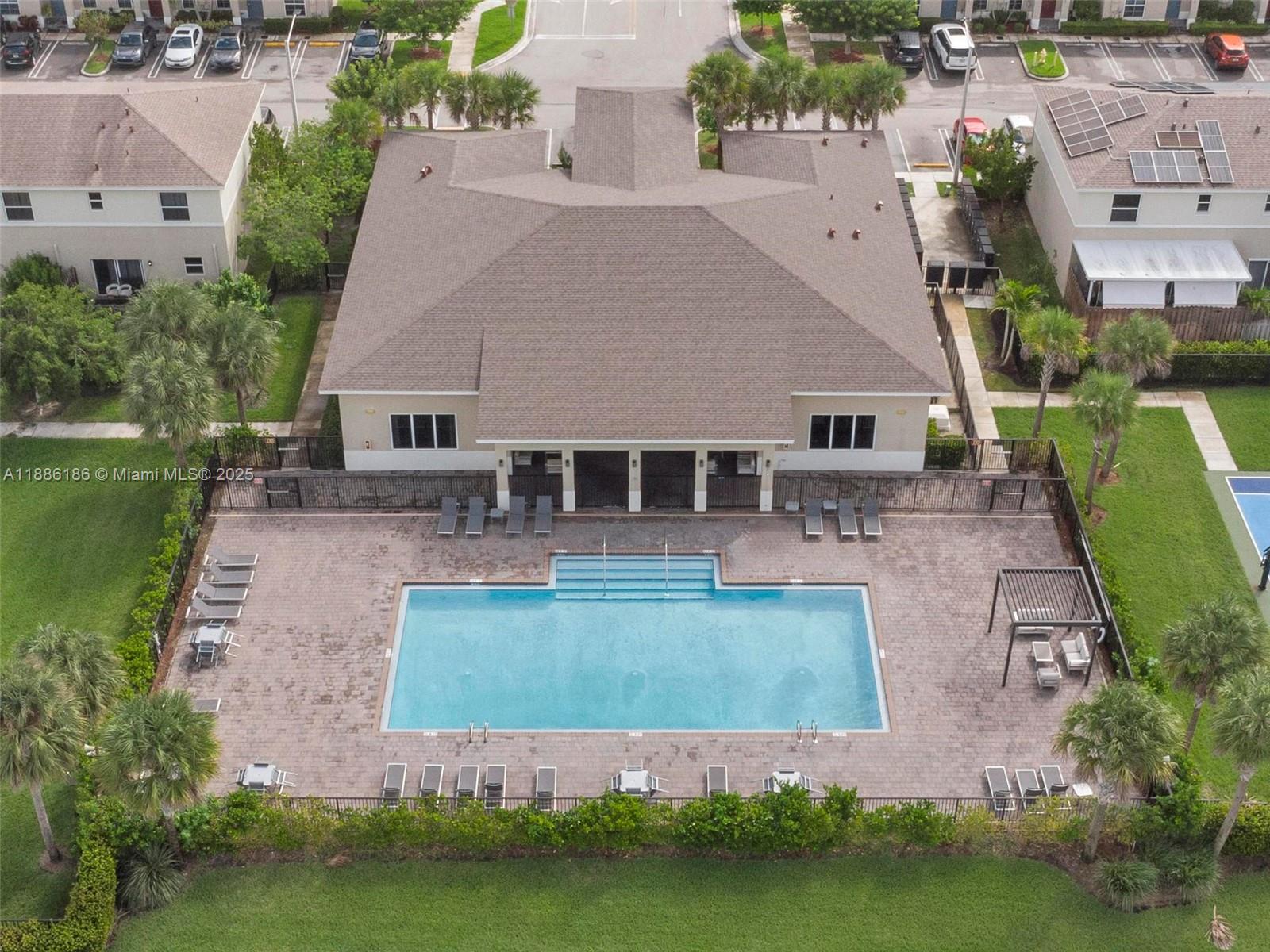 Property photo # 4