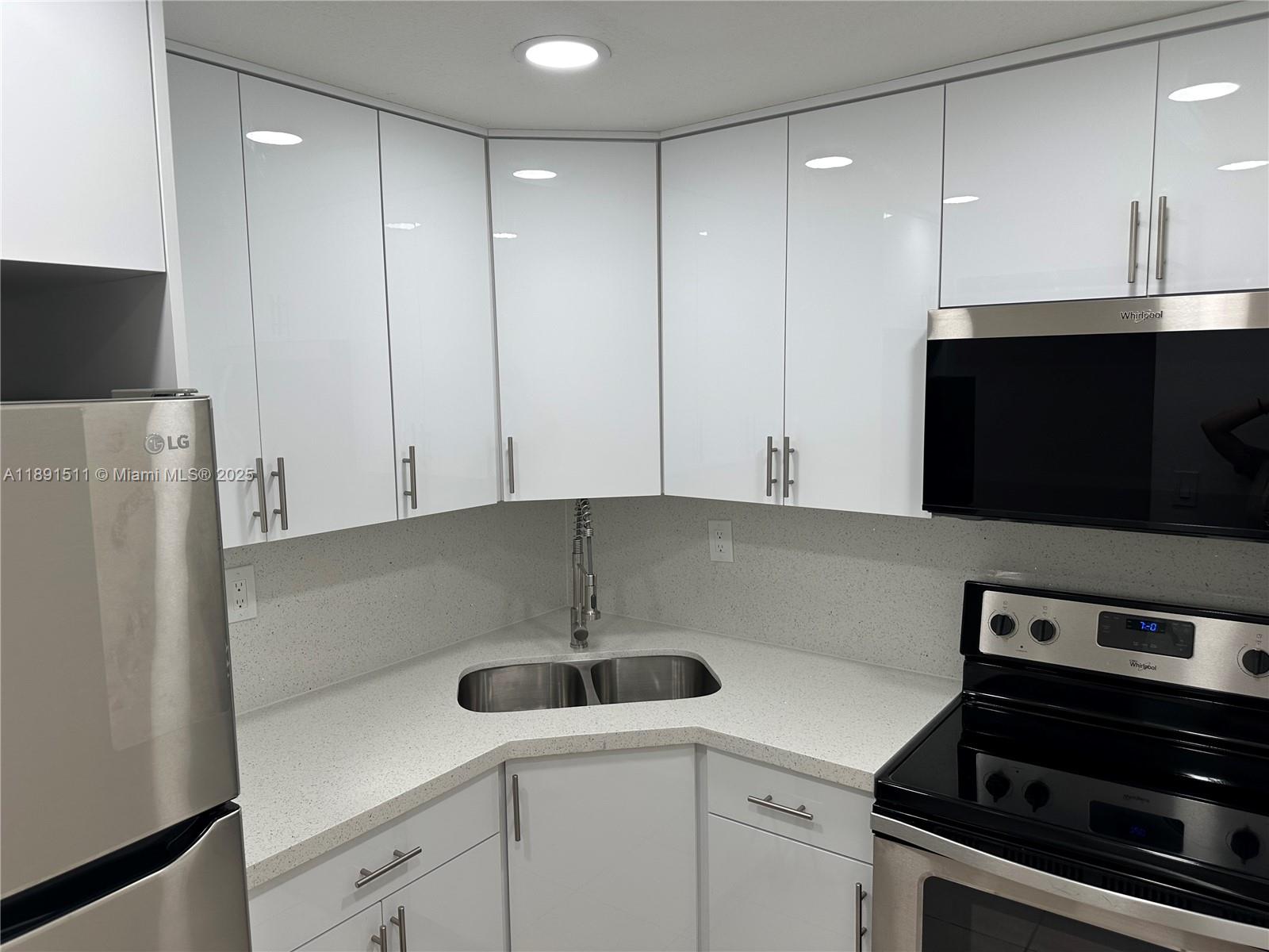Property photo # 4