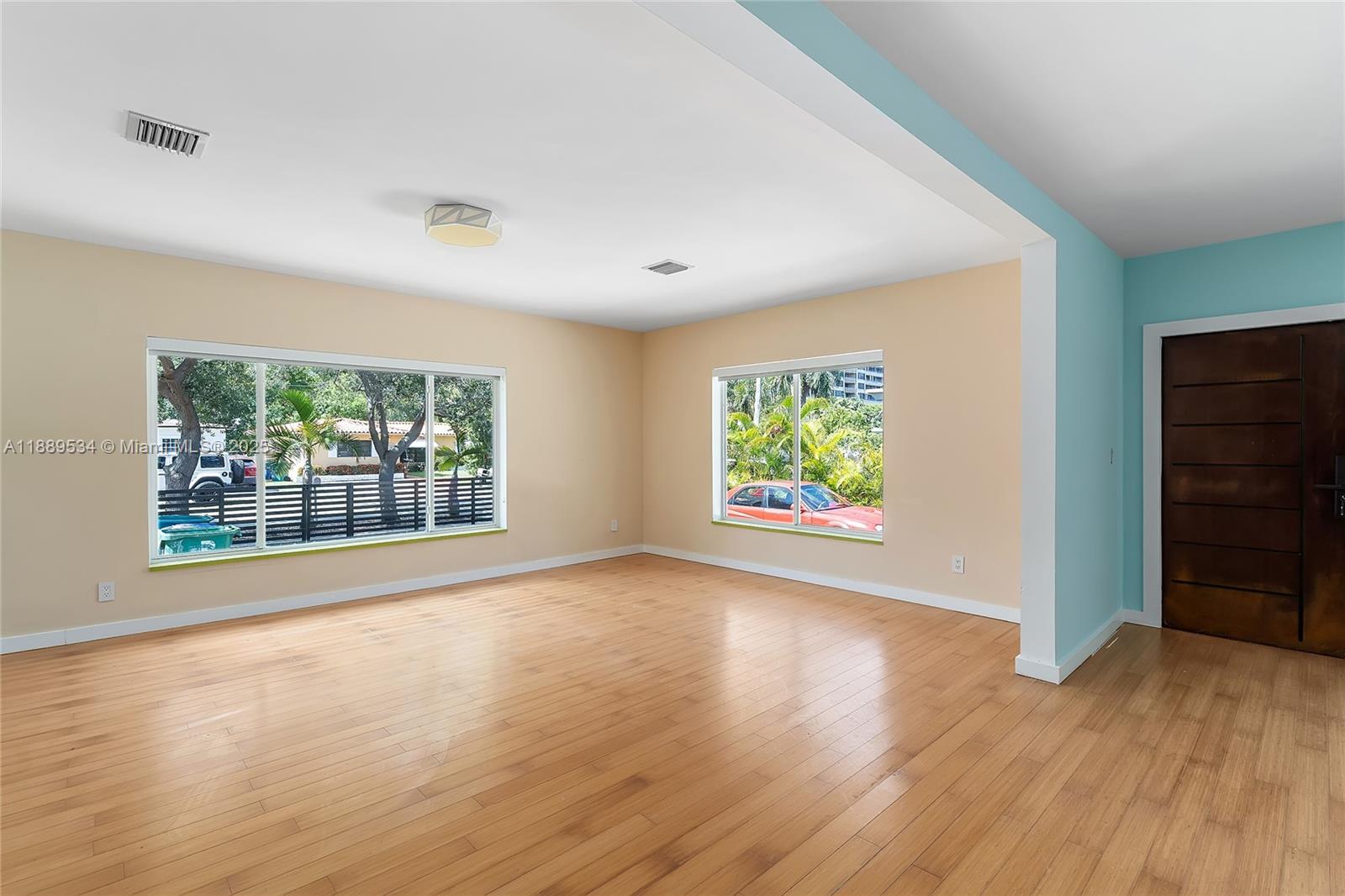 Property photo # 8