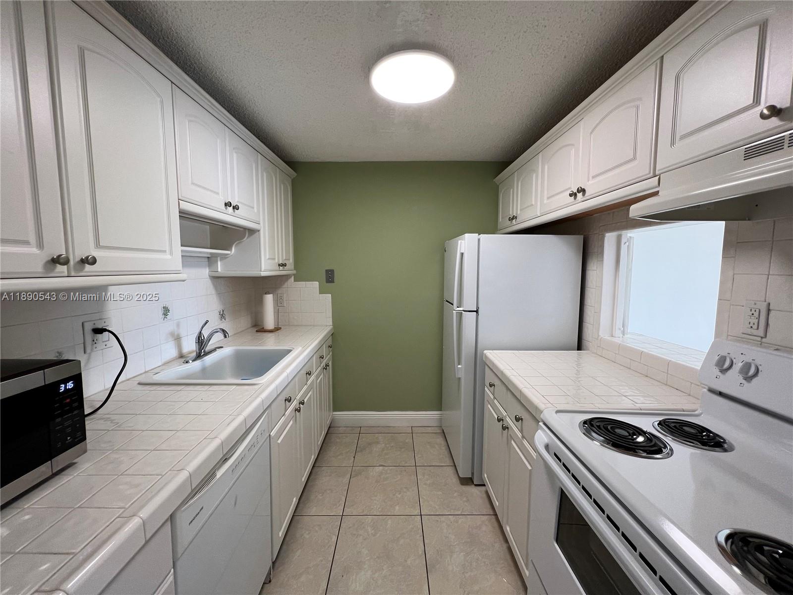Property photo # 4