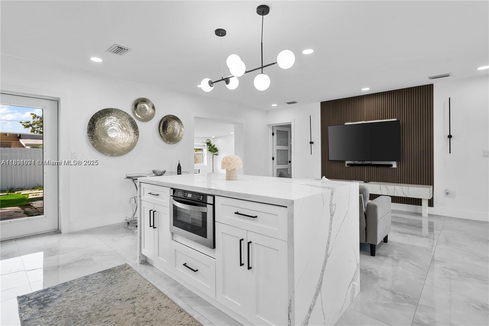 315 106th St, Miami, Florida 33150